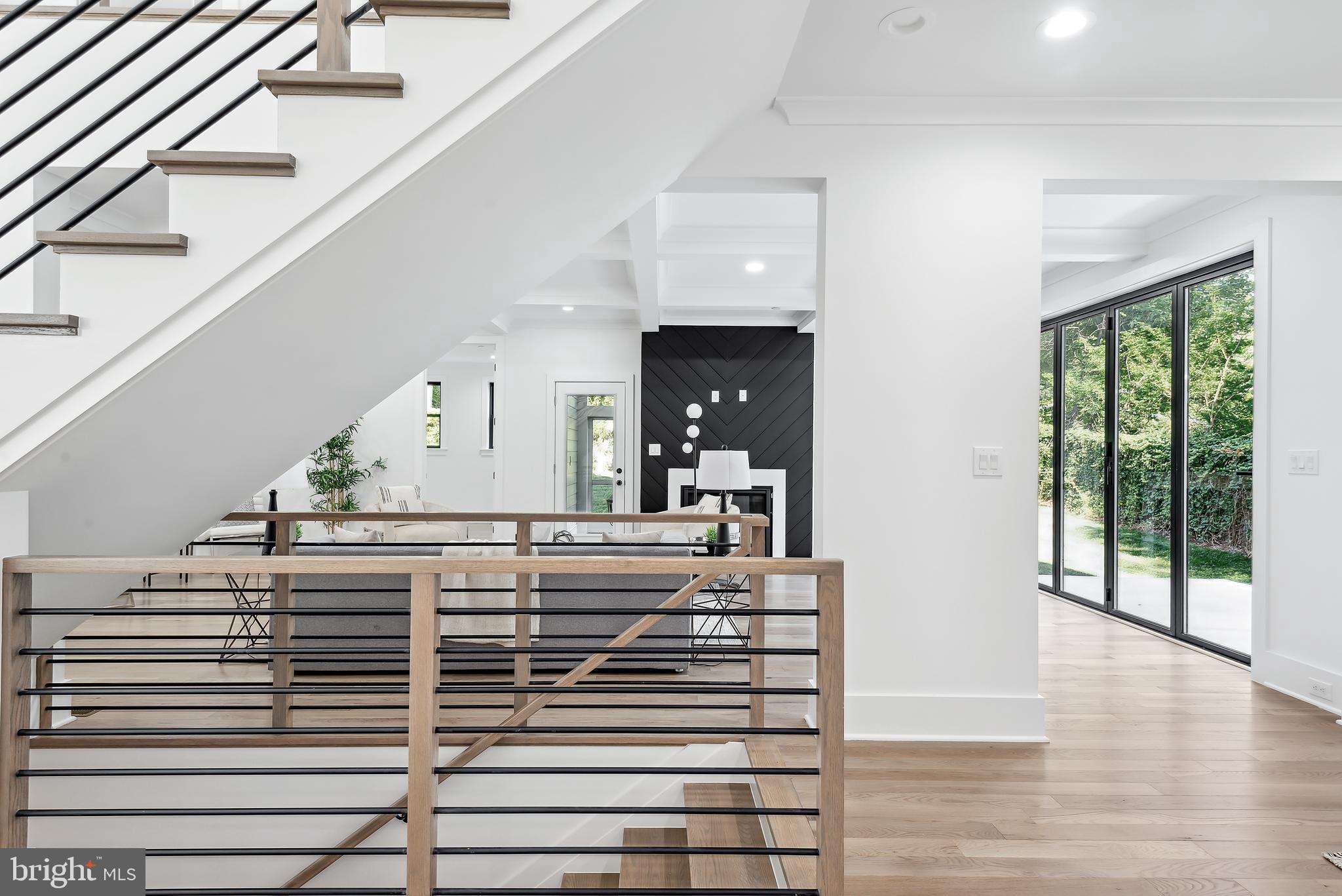 ALTA VISTA - Residential