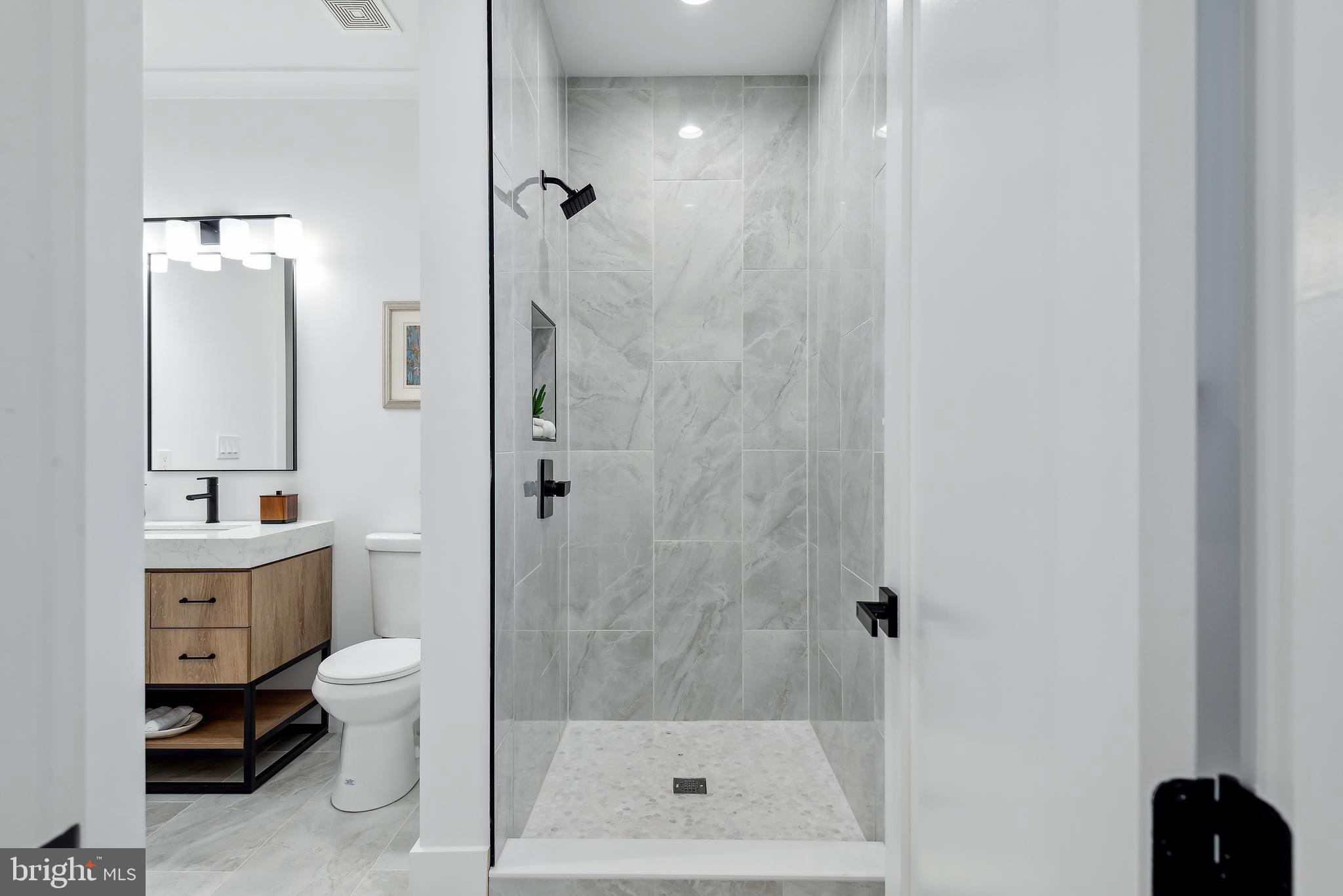 ALTA VISTA - Residential