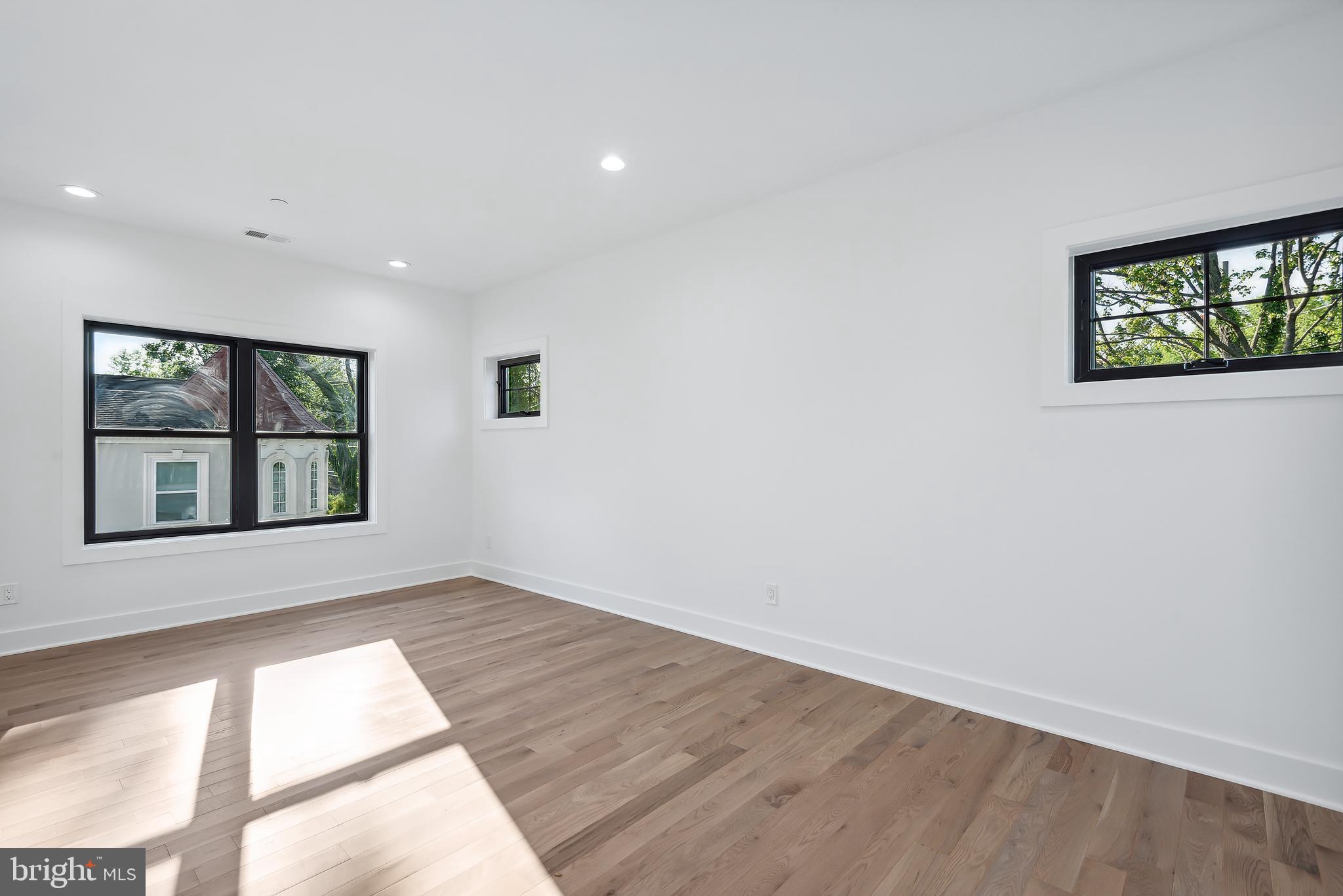 ALTA VISTA - Residential