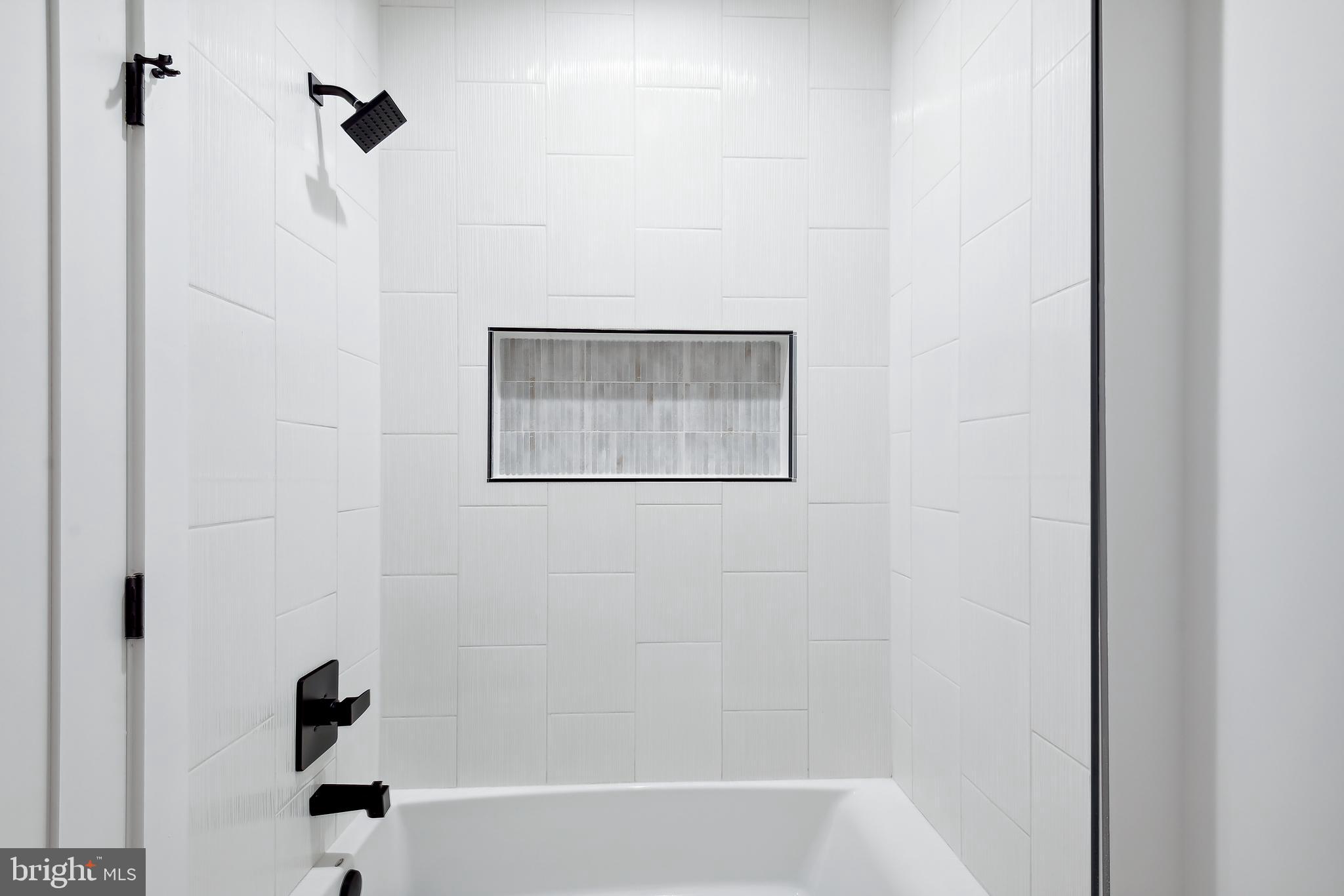 ALTA VISTA - Residential