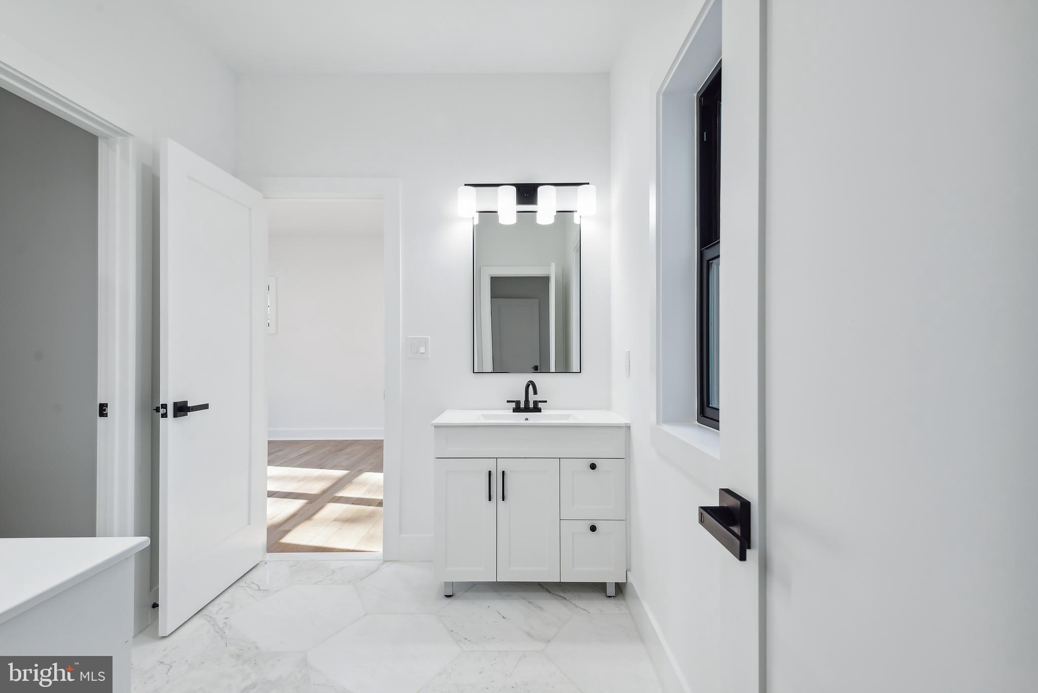 ALTA VISTA - Residential