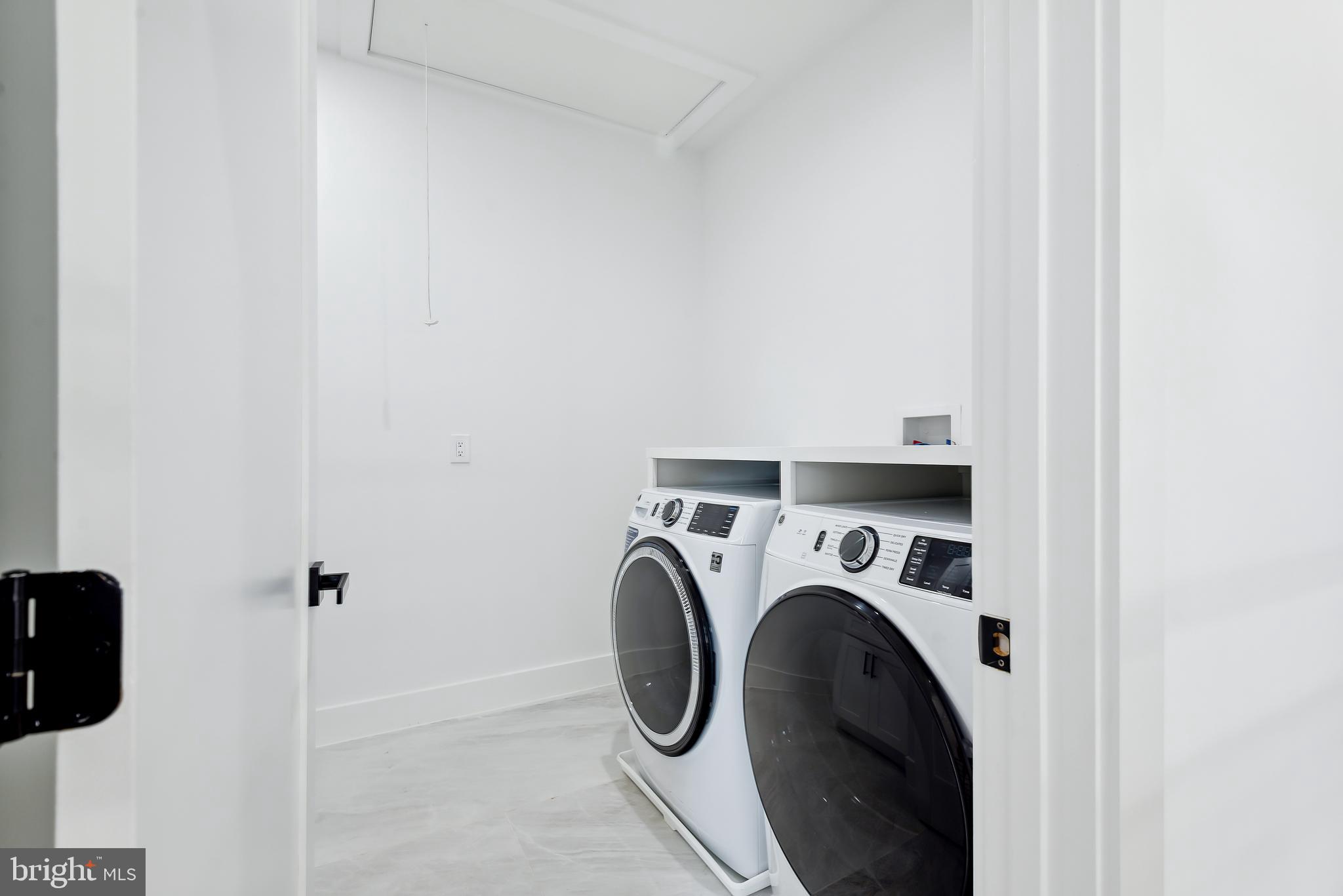 ALTA VISTA - Residential