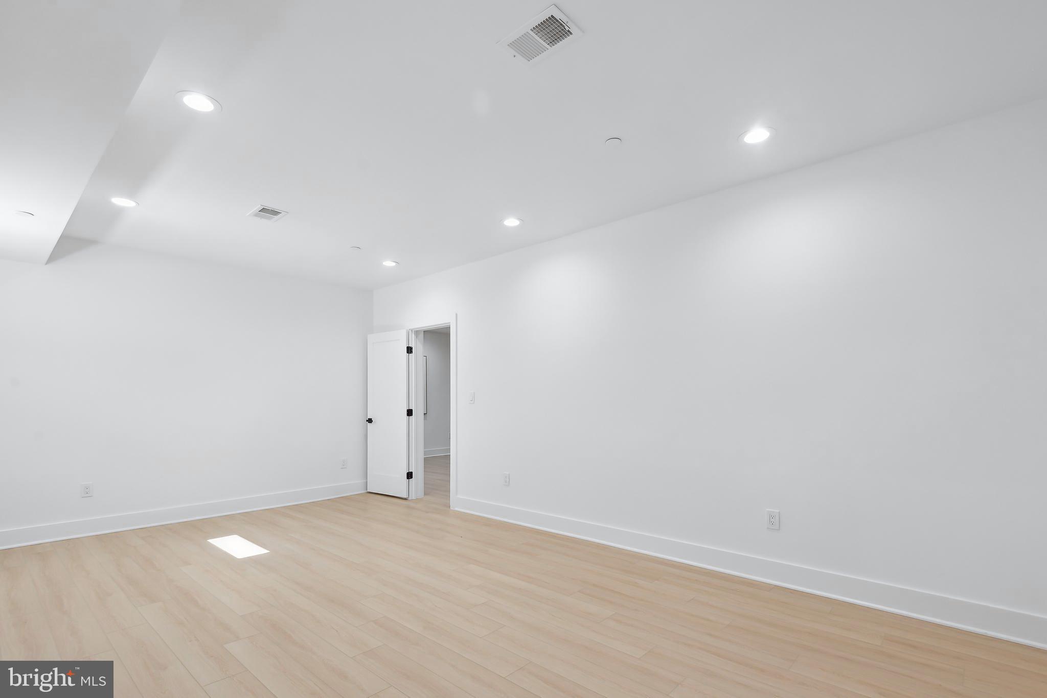 ALTA VISTA - Residential