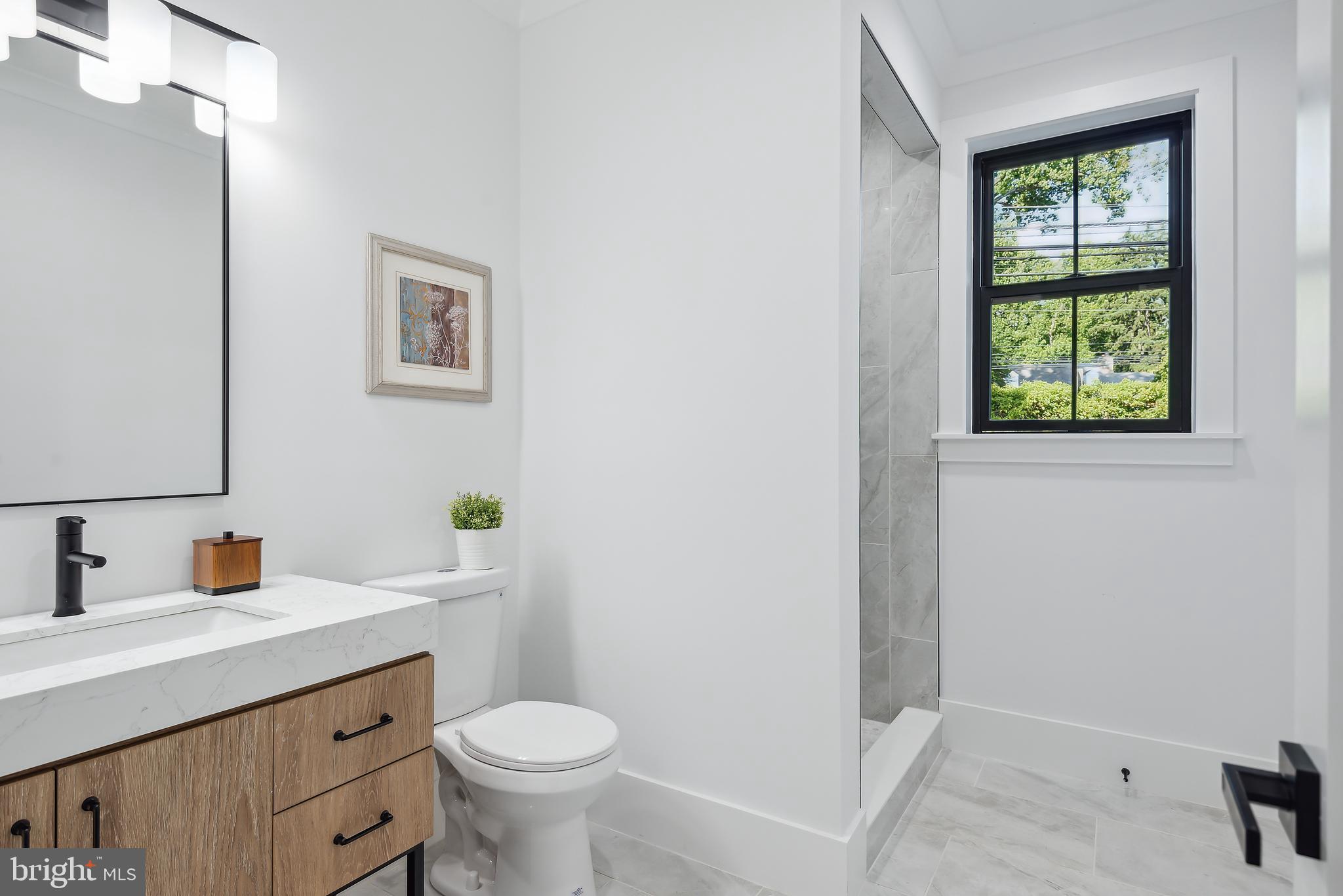 ALTA VISTA - Residential