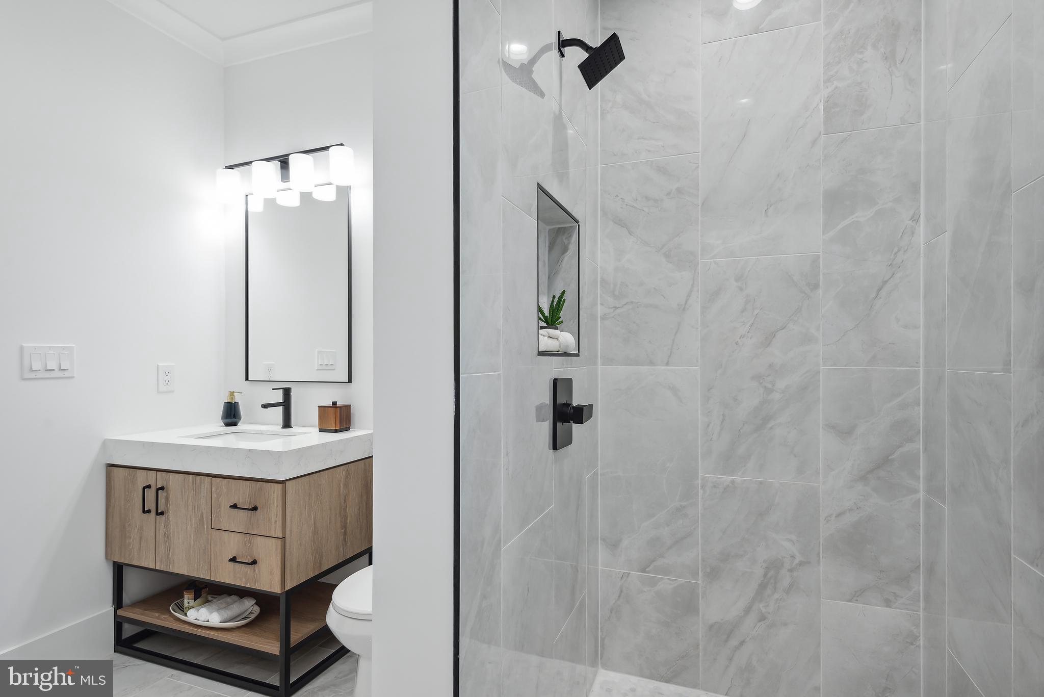 ALTA VISTA - Residential