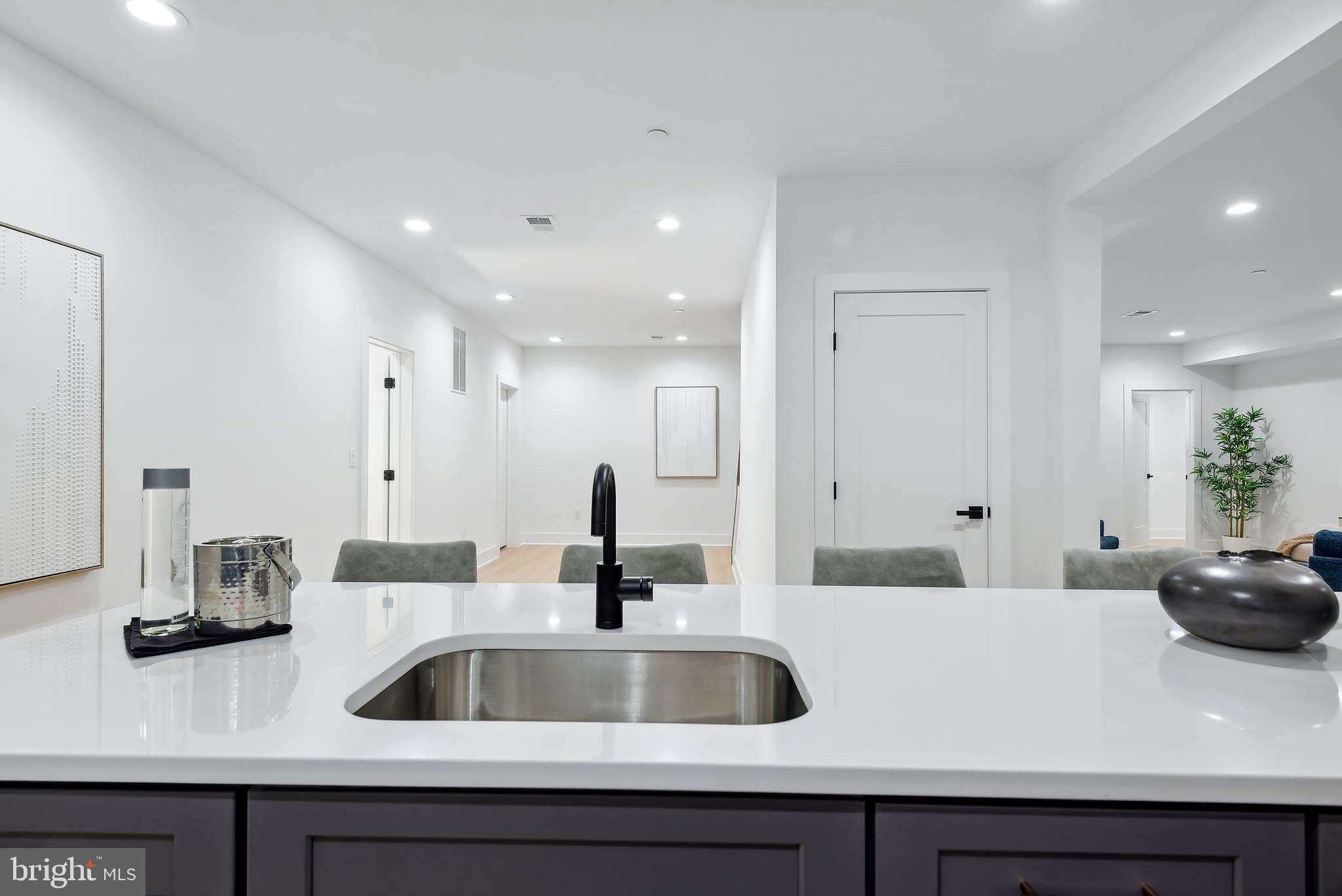 ALTA VISTA - Residential