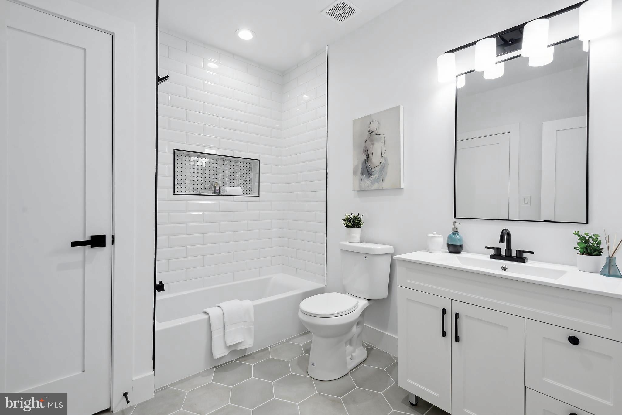 ALTA VISTA - Residential