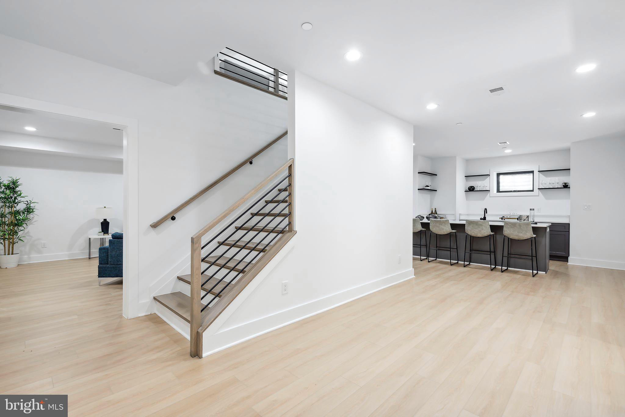 ALTA VISTA - Residential