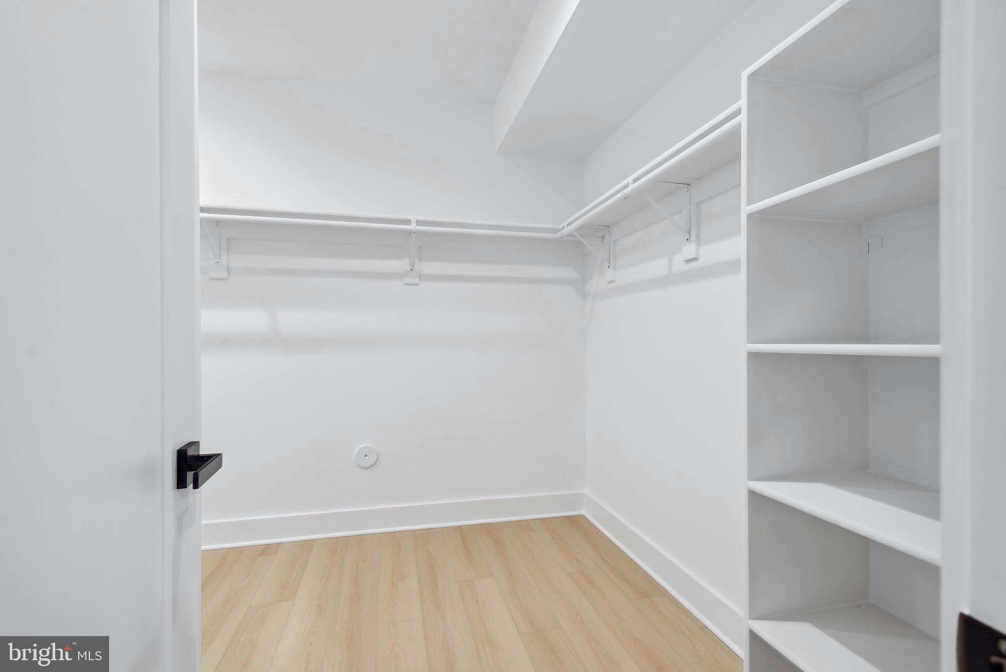 ALTA VISTA - Residential