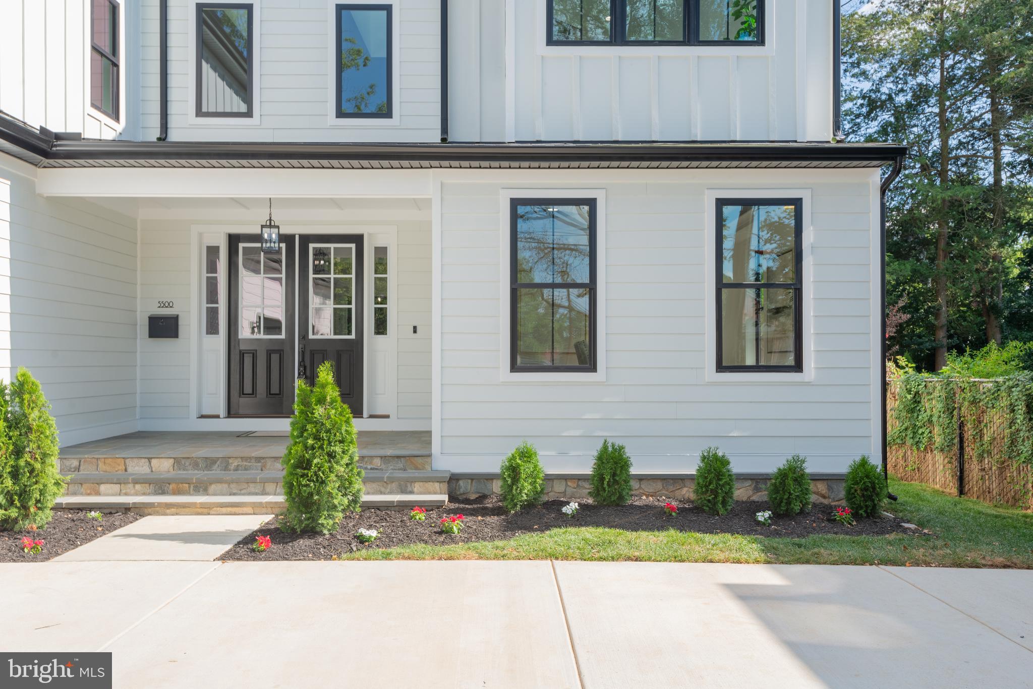 ALTA VISTA - Residential