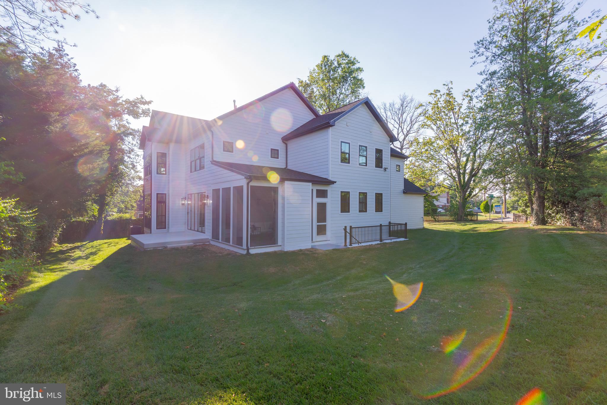 ALTA VISTA - Residential