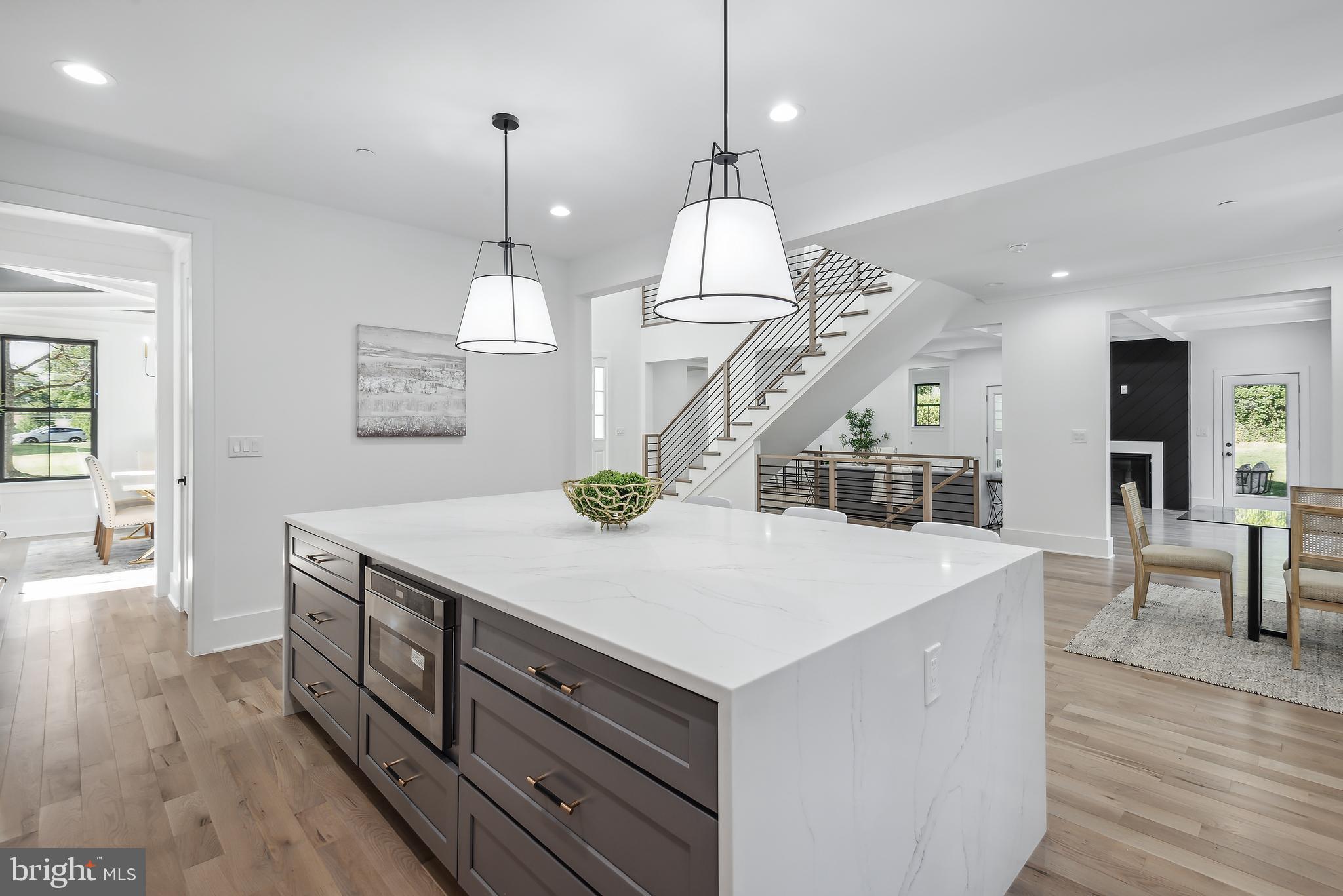 ALTA VISTA - Residential