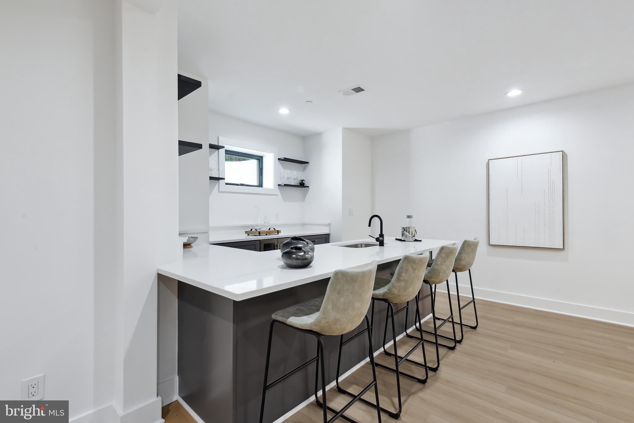 ALTA VISTA - Residential