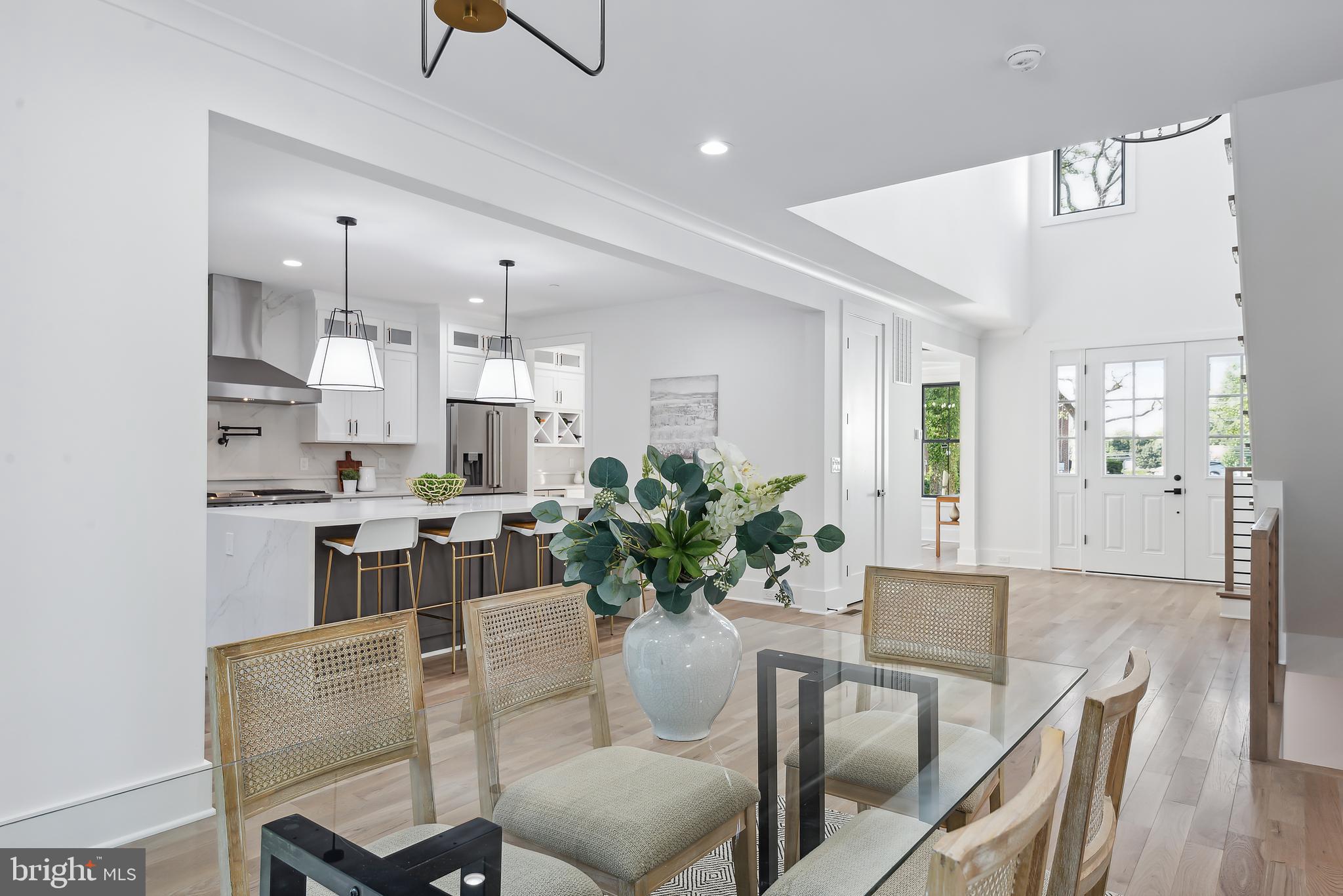 ALTA VISTA - Residential