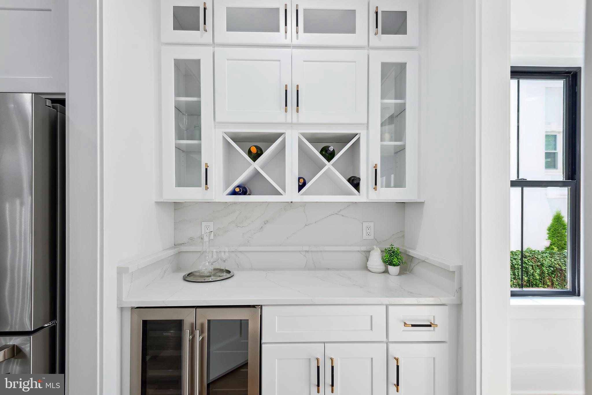 ALTA VISTA - Residential