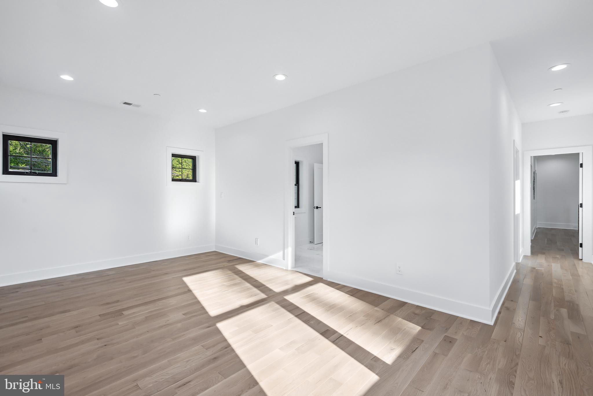 ALTA VISTA - Residential