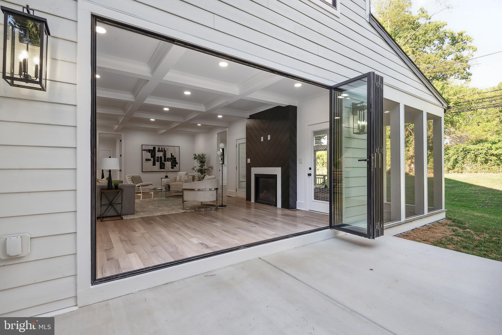 ALTA VISTA - Residential