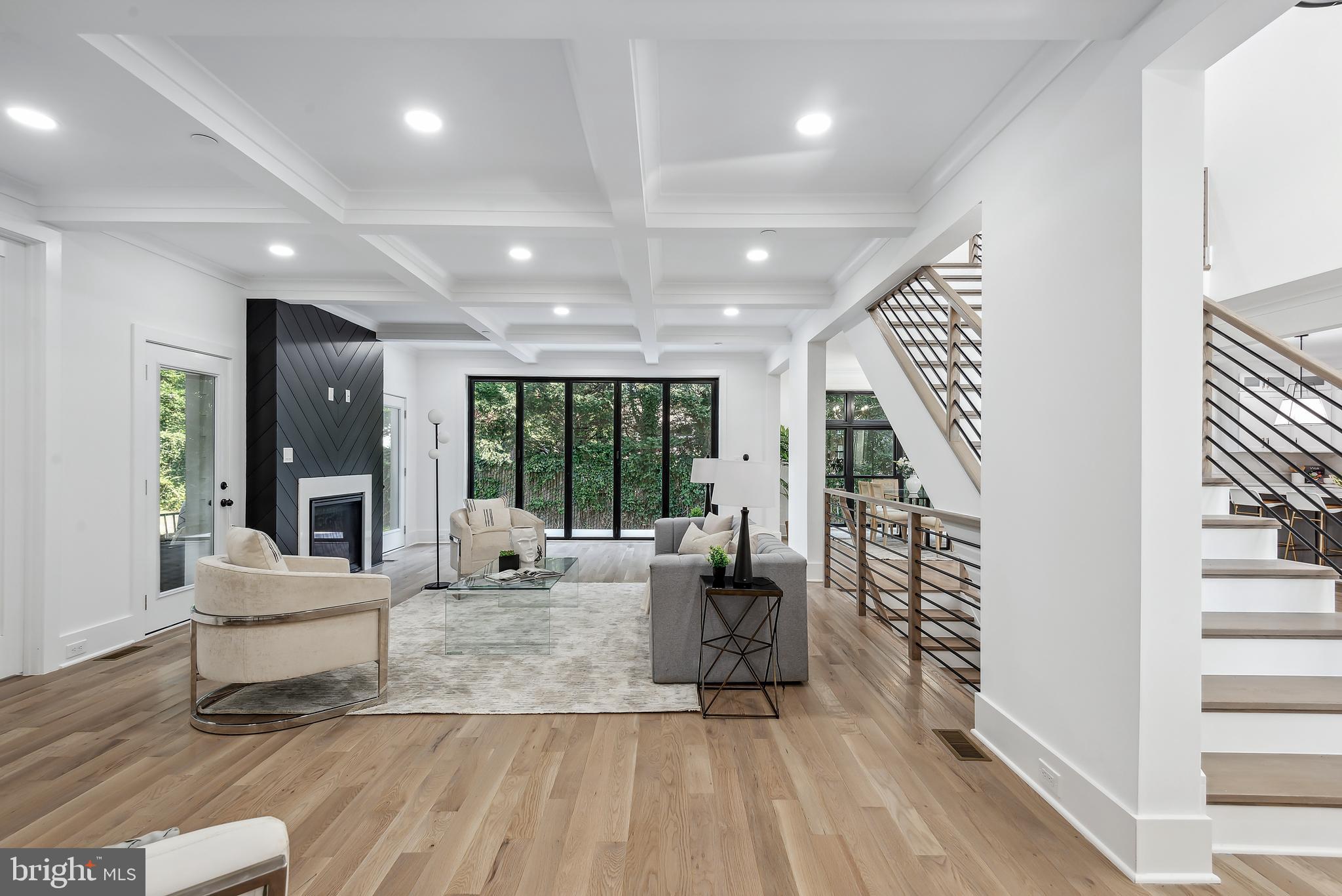 ALTA VISTA - Residential