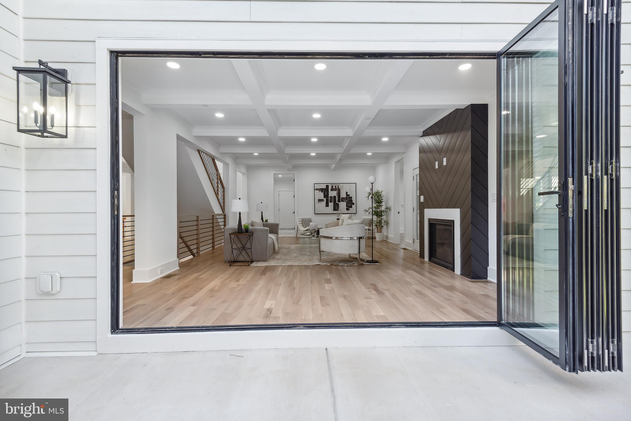 ALTA VISTA - Residential