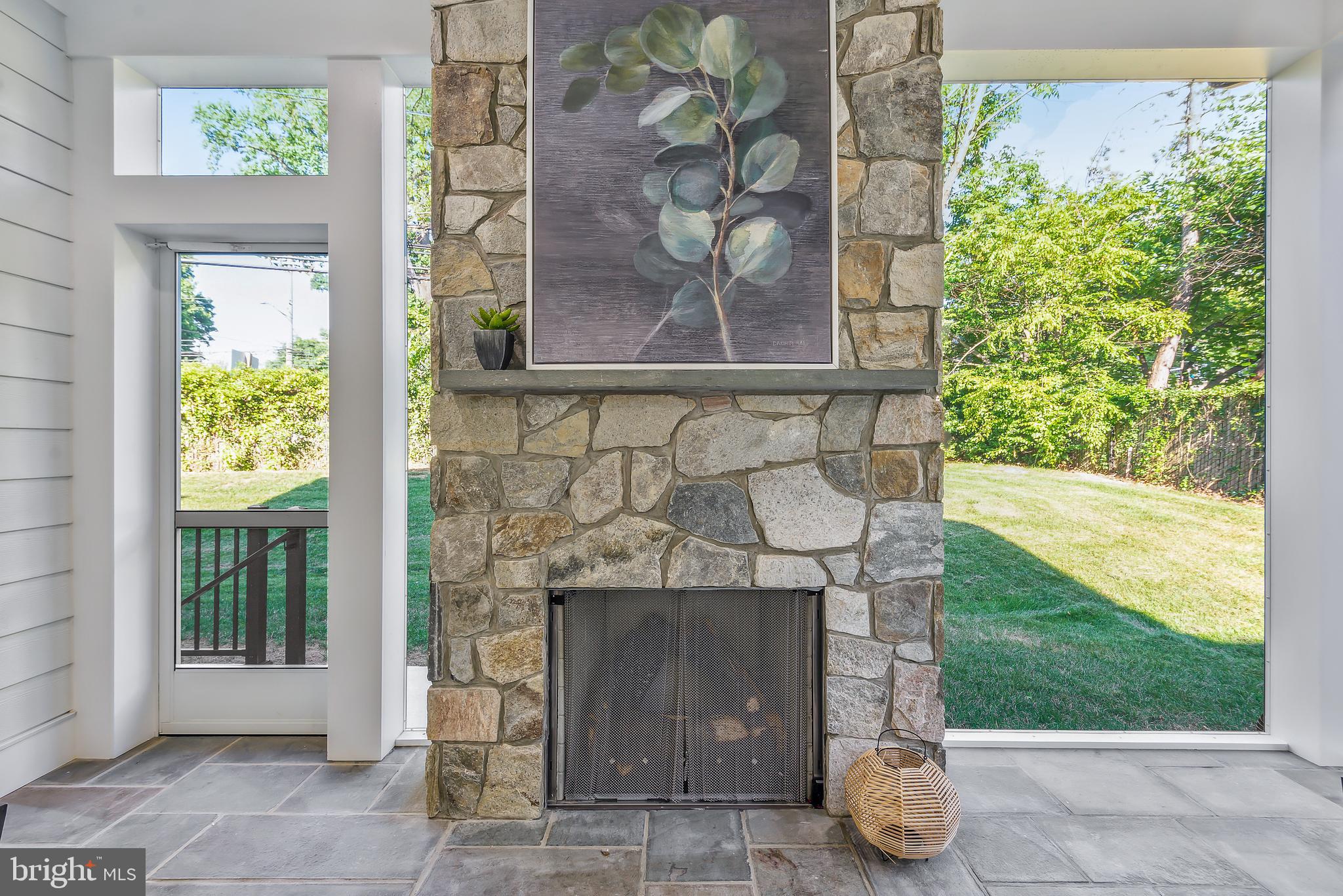 ALTA VISTA - Residential