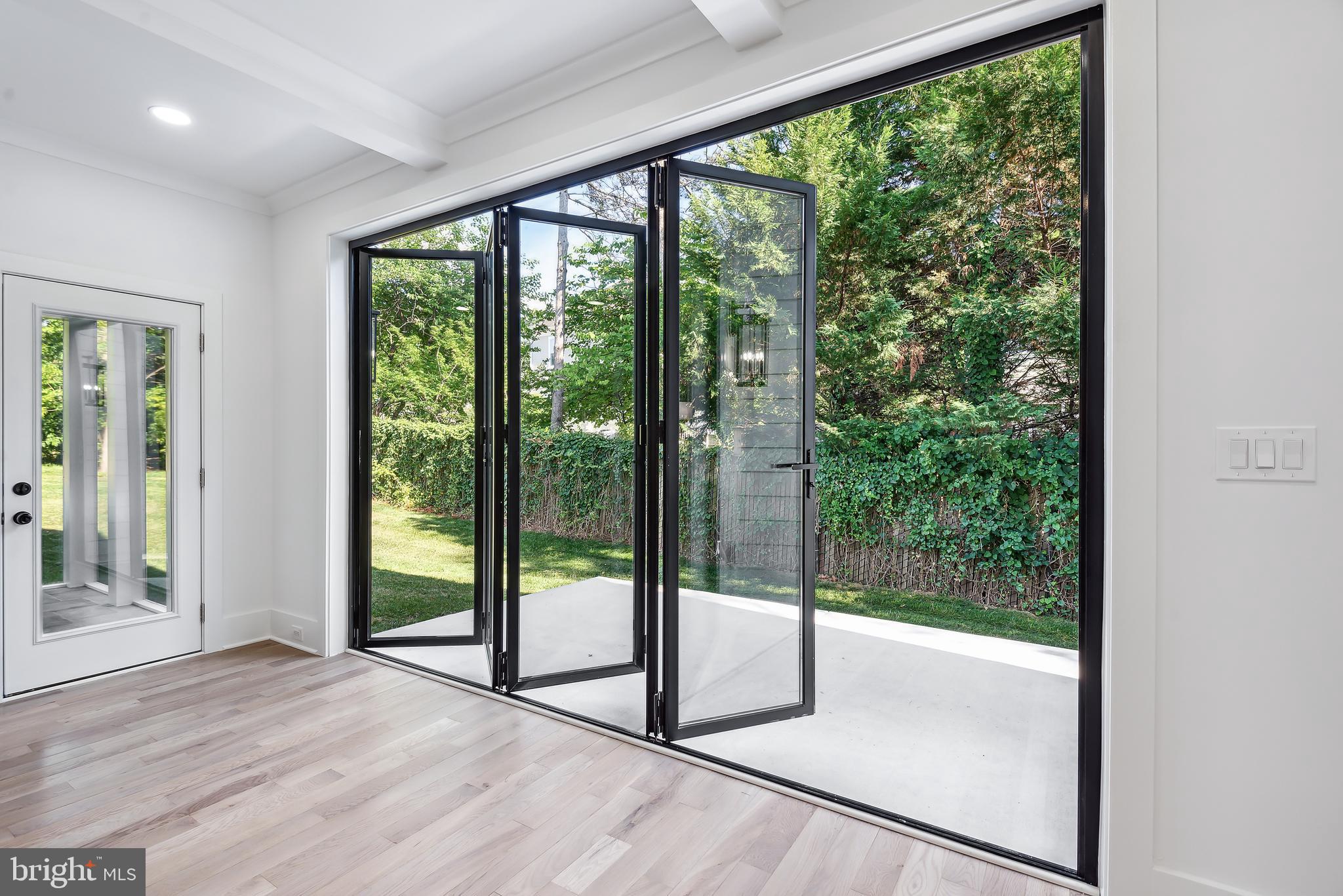 ALTA VISTA - Residential