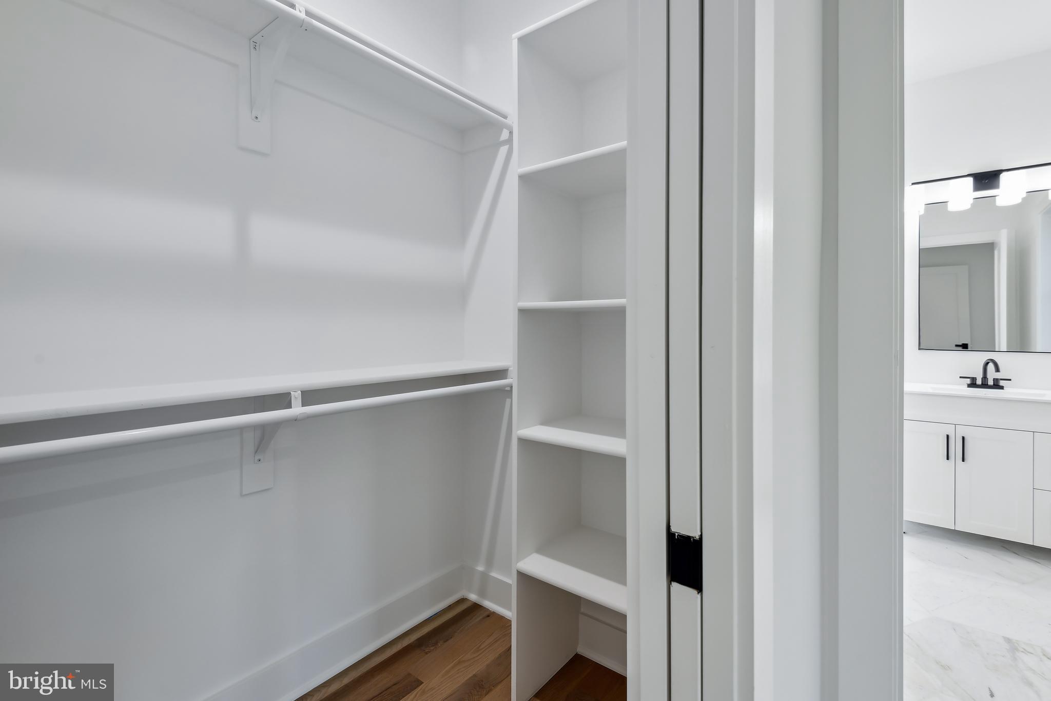 ALTA VISTA - Residential