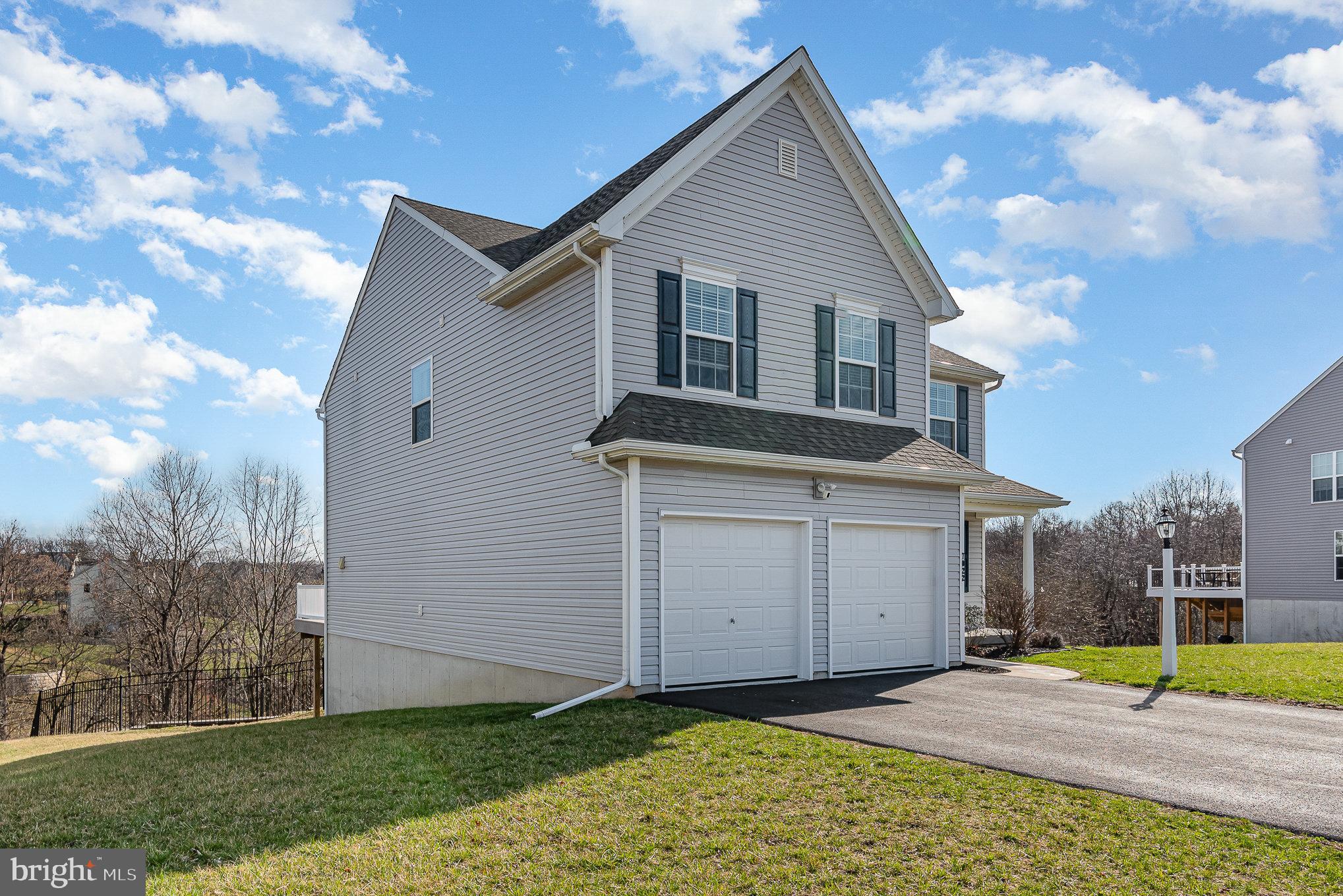 SPRING HILL - Residential