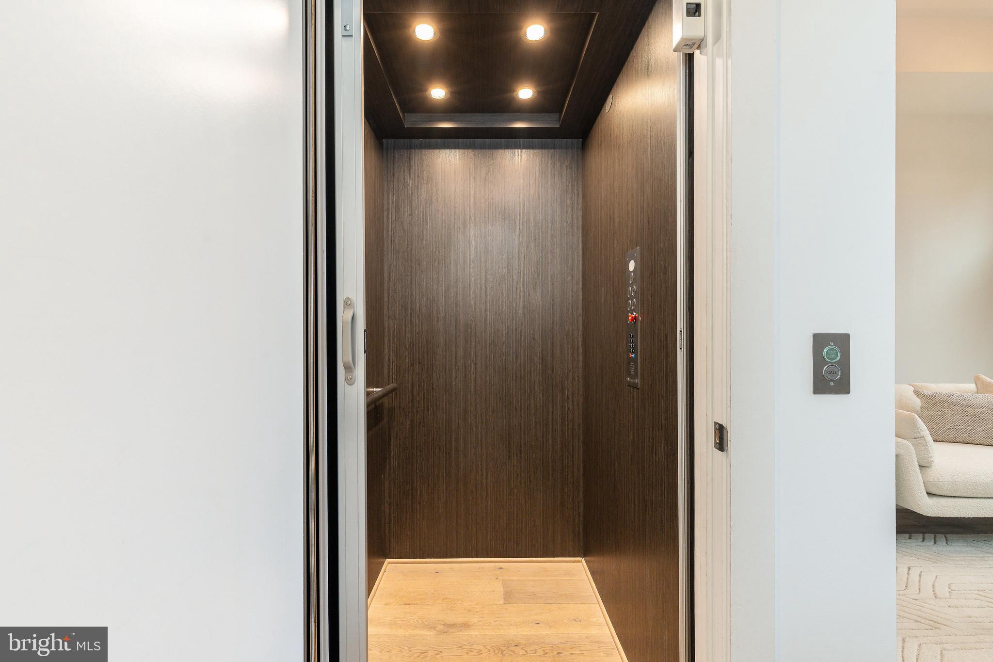 BELLA VISTA - Residential