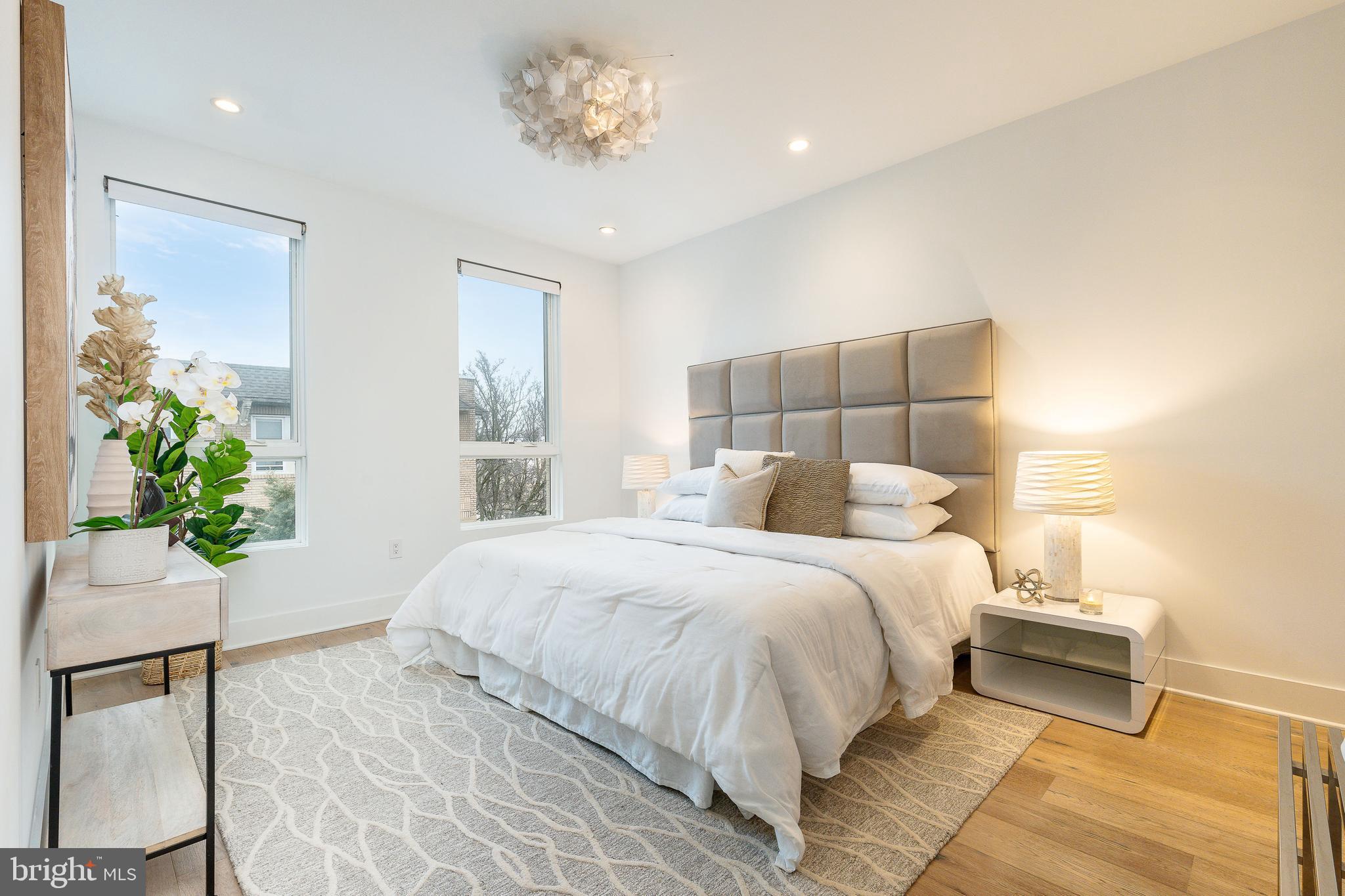 BELLA VISTA - Residential