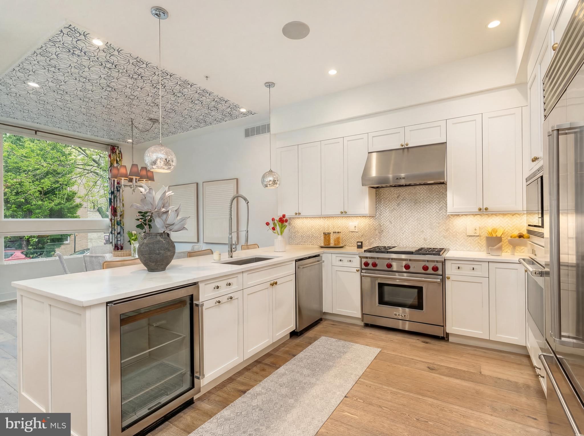 BELLA VISTA - Residential