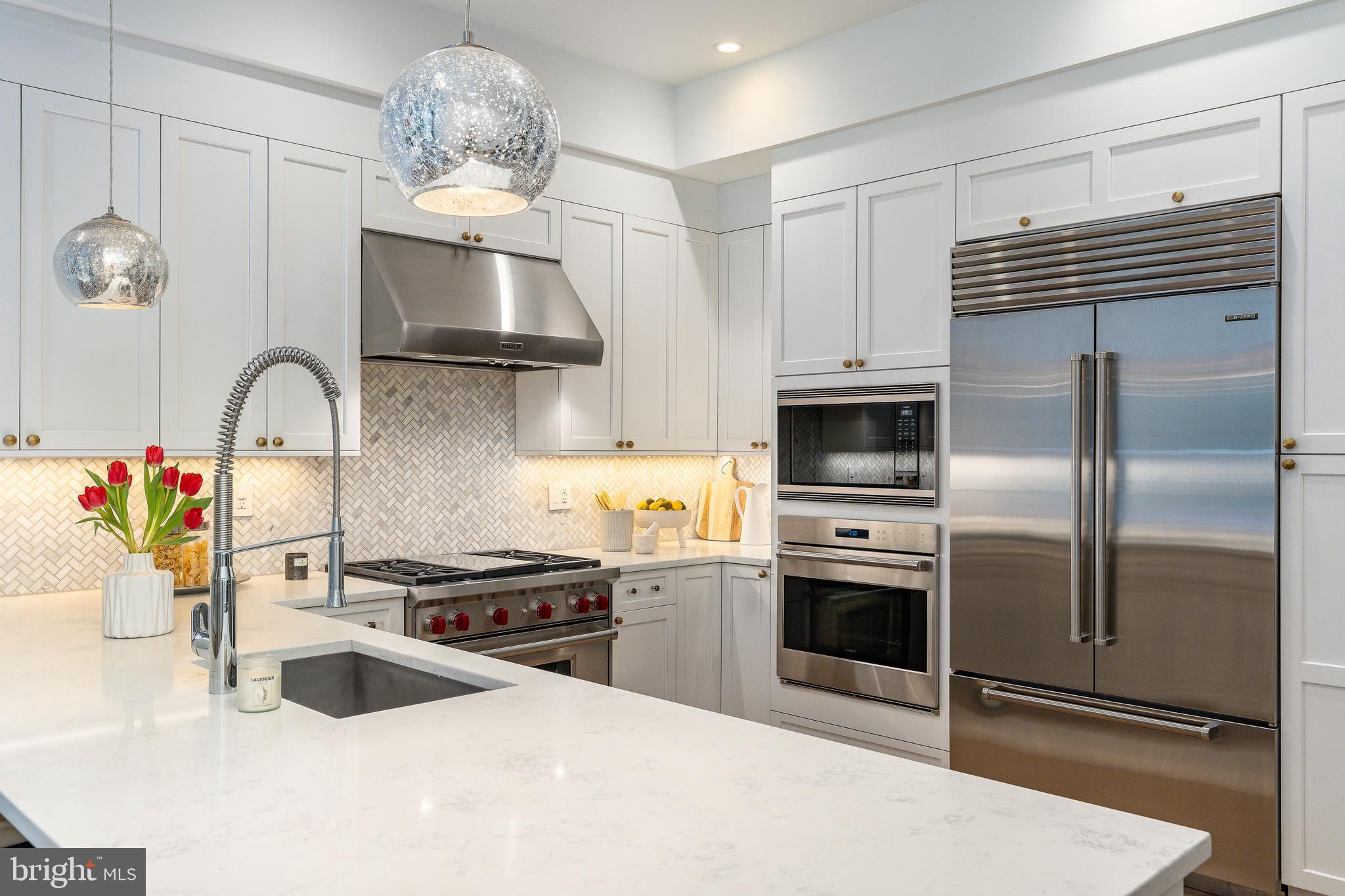 BELLA VISTA - Residential