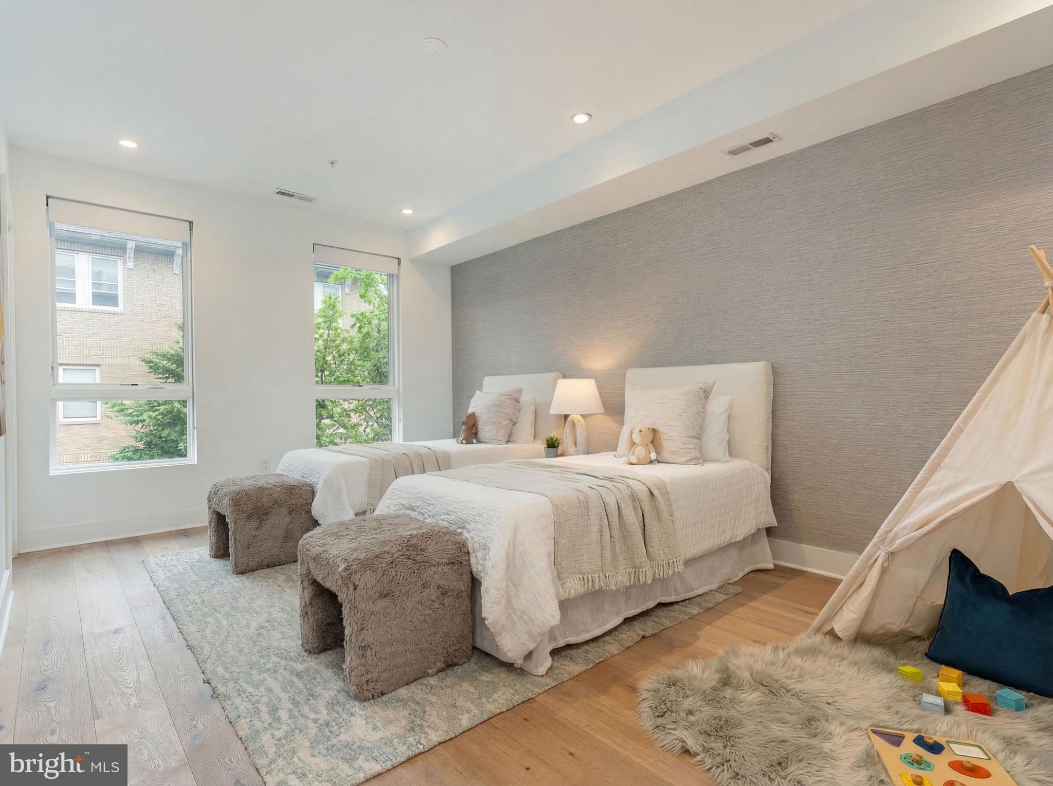 BELLA VISTA - Residential