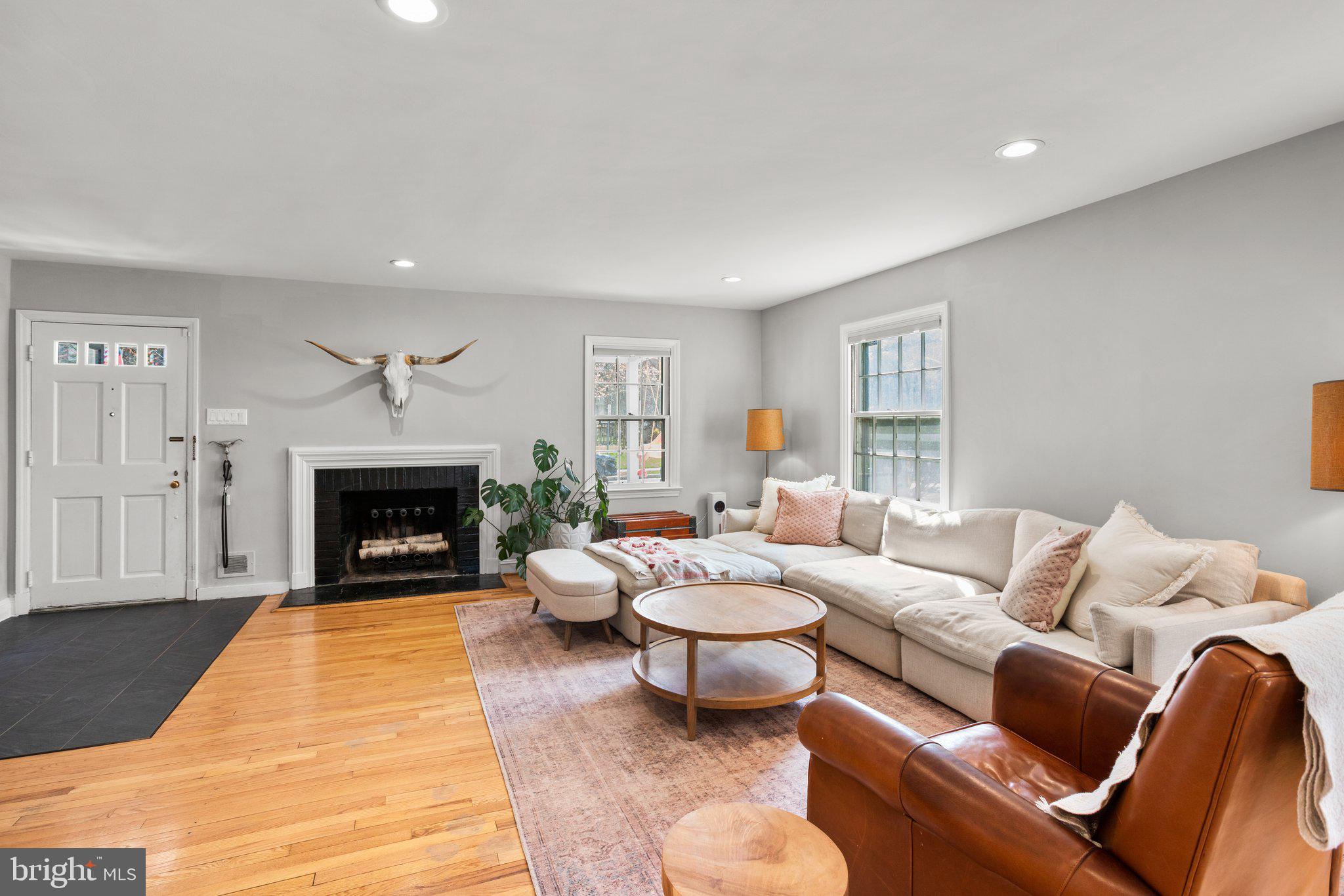 LAKE FALLS - Residential