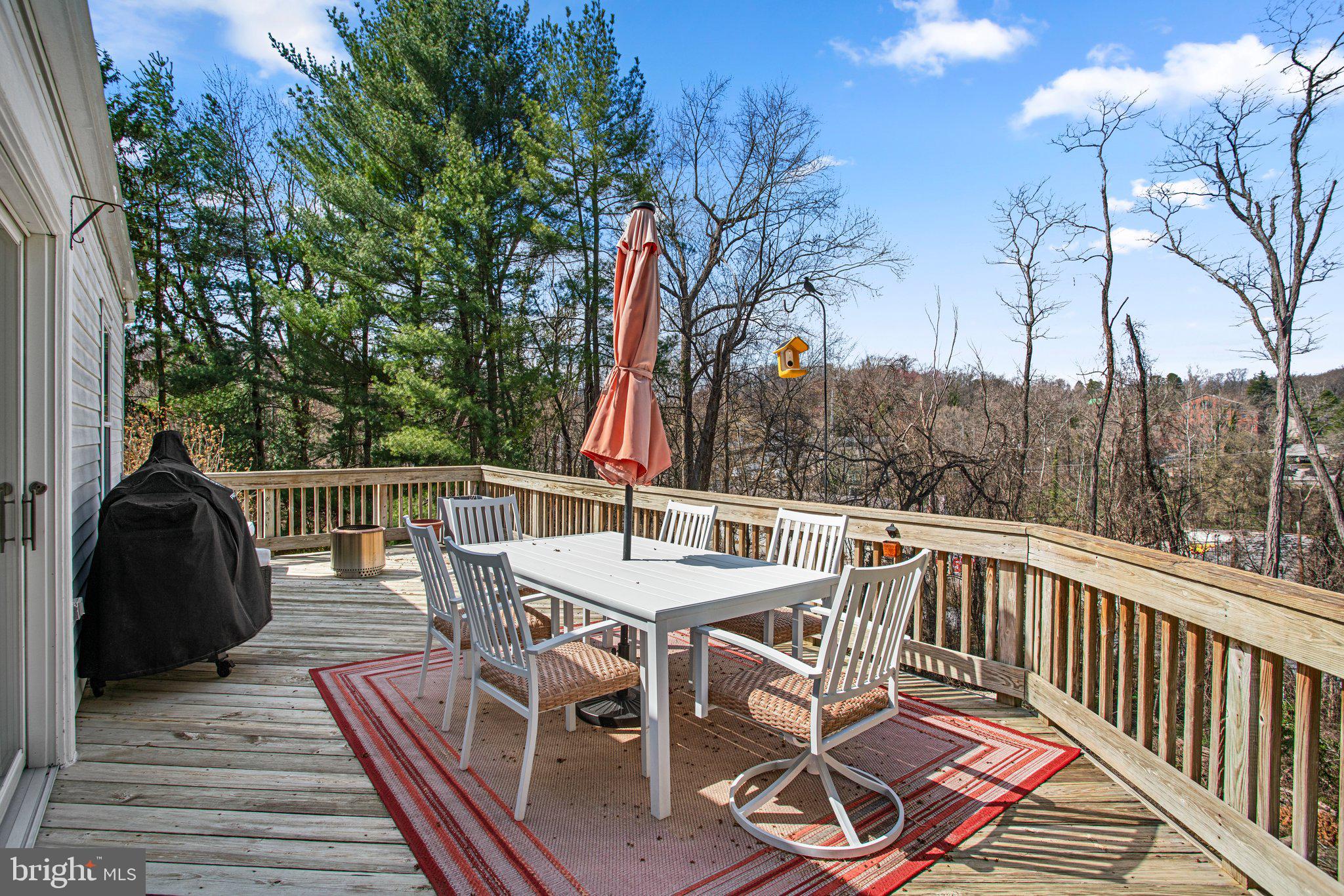 LAKE FALLS - Residential