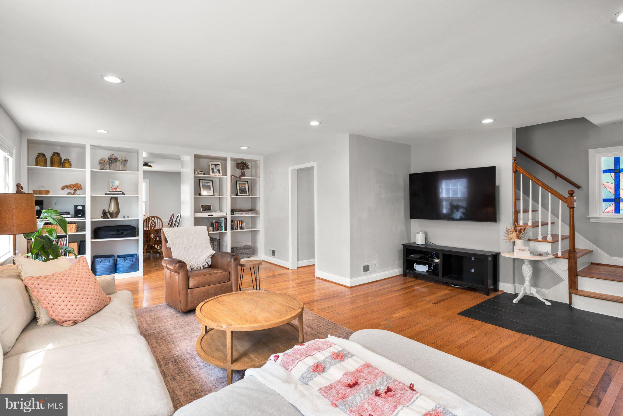 LAKE FALLS - Residential