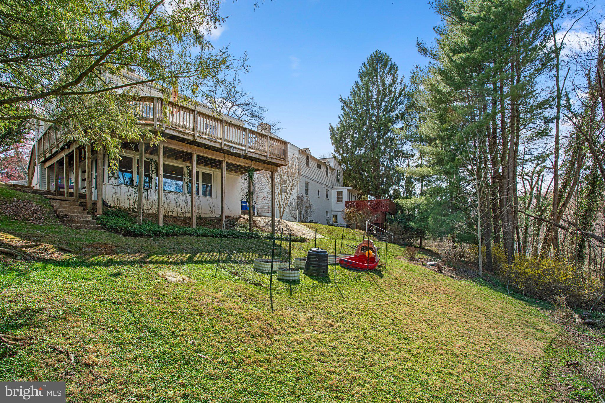 LAKE FALLS - Residential