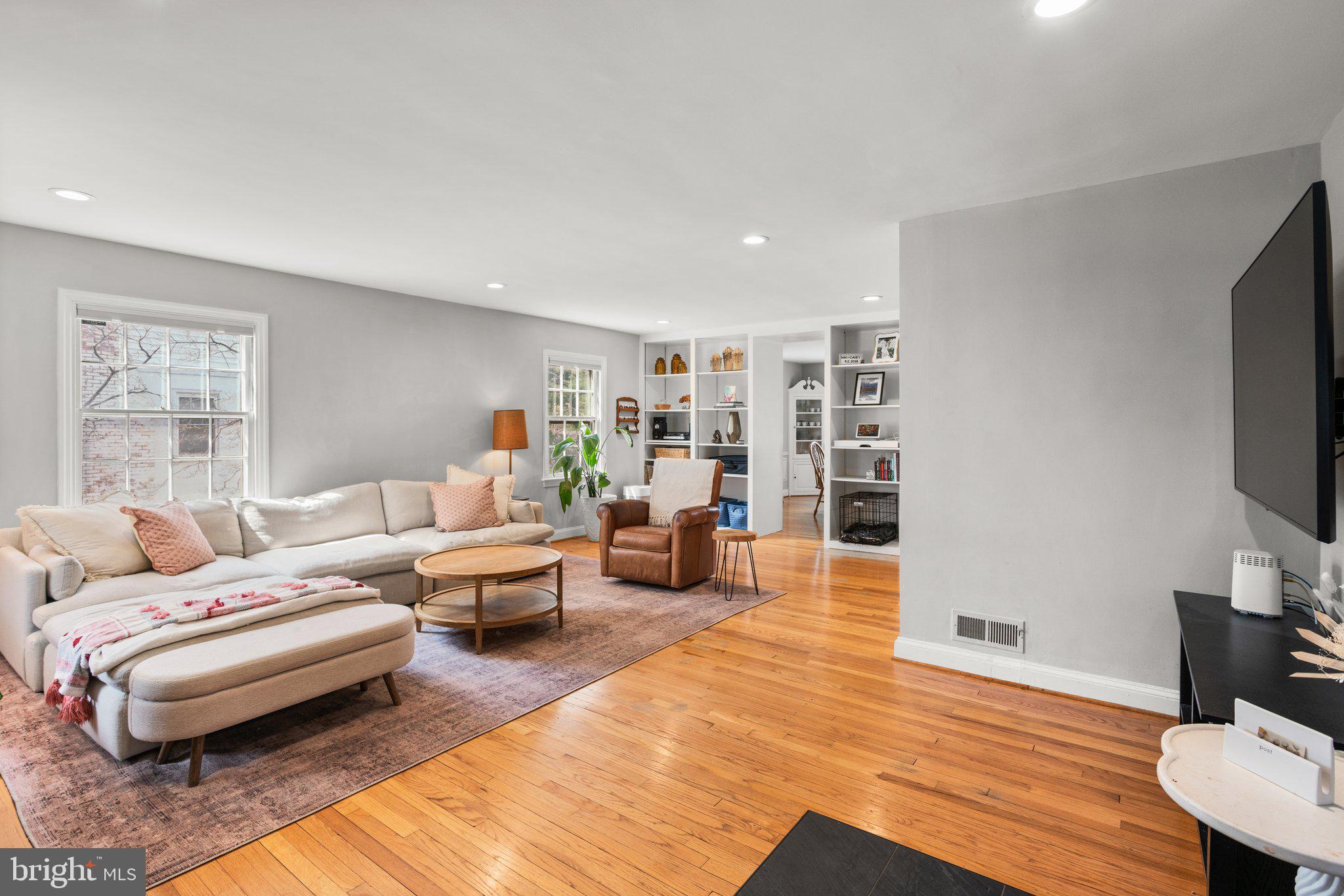 LAKE FALLS - Residential