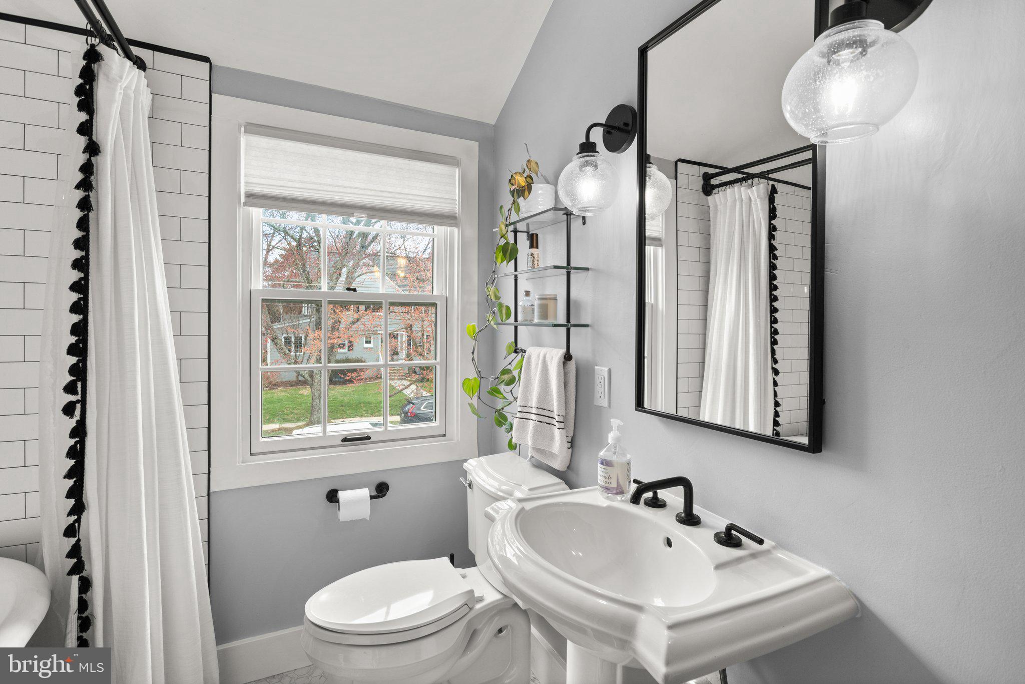 LAKE FALLS - Residential