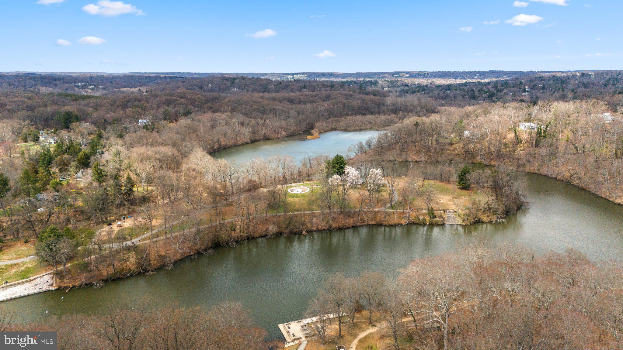 LAKE FALLS - Residential