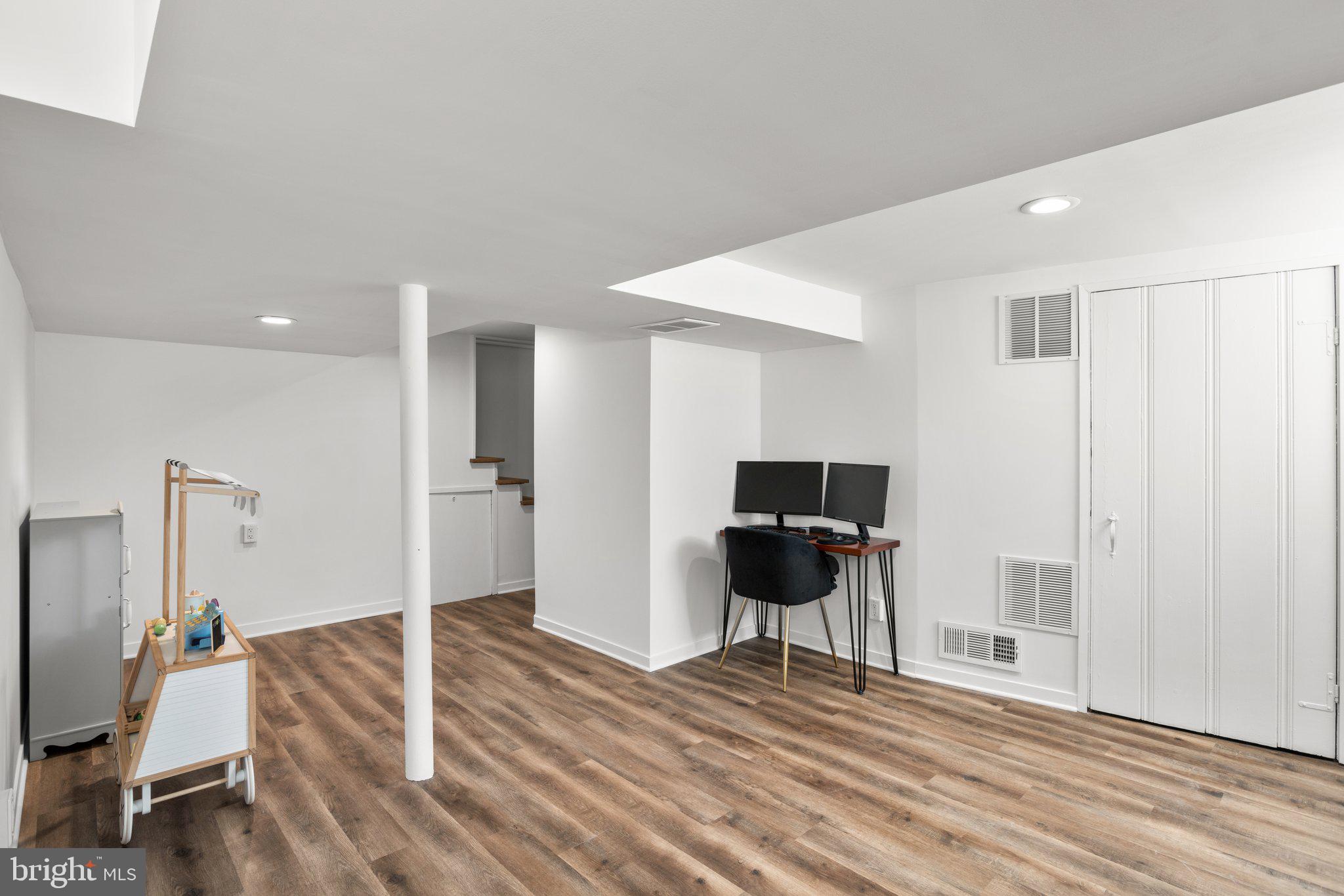 LAKE FALLS - Residential