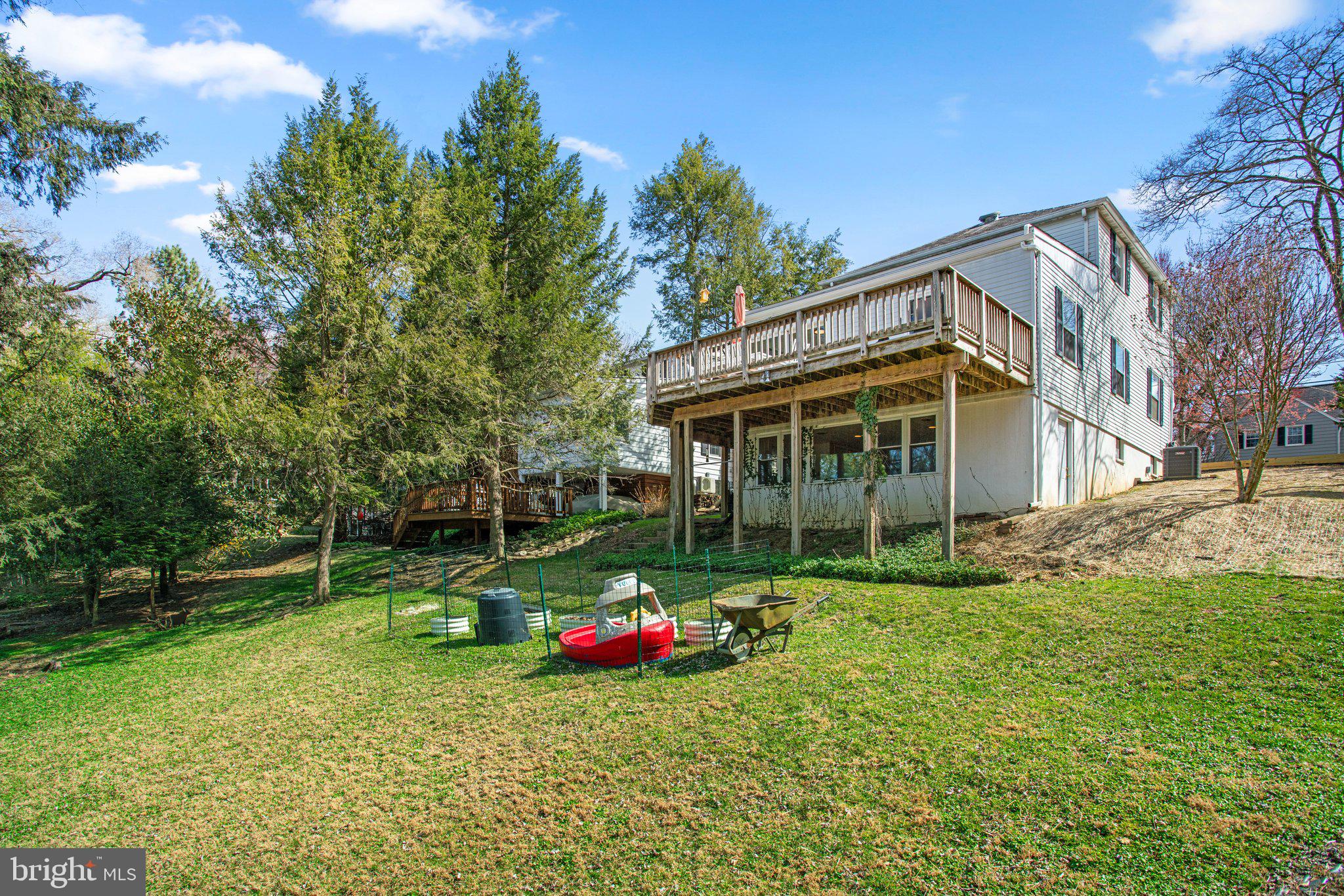 LAKE FALLS - Residential