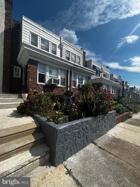 Townhouse For Sale - 6153 N Mascher Street<br/> Philadelphia County, PHILADELPHIA, PA 19120