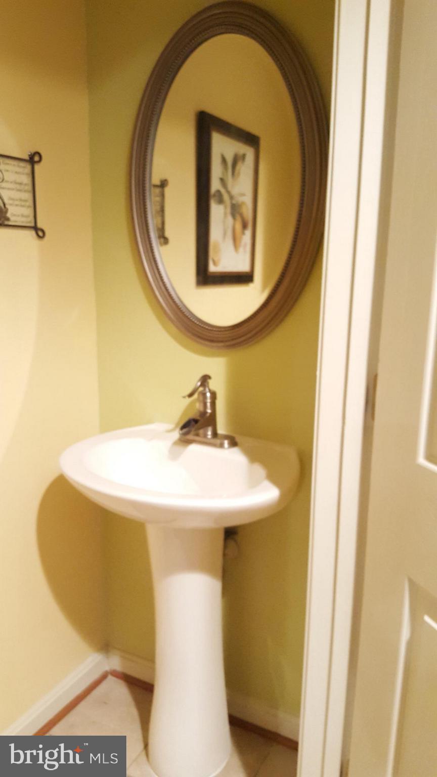 MARLTON TOWN CENTER - Residential Lease