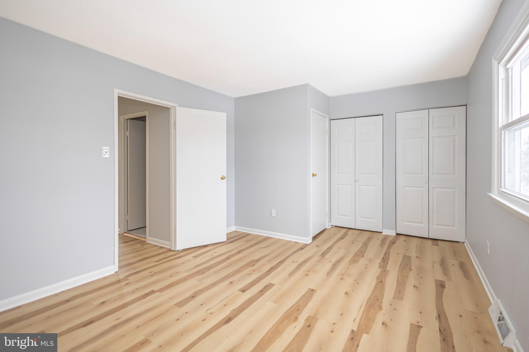 MANOR VIEW - Residential