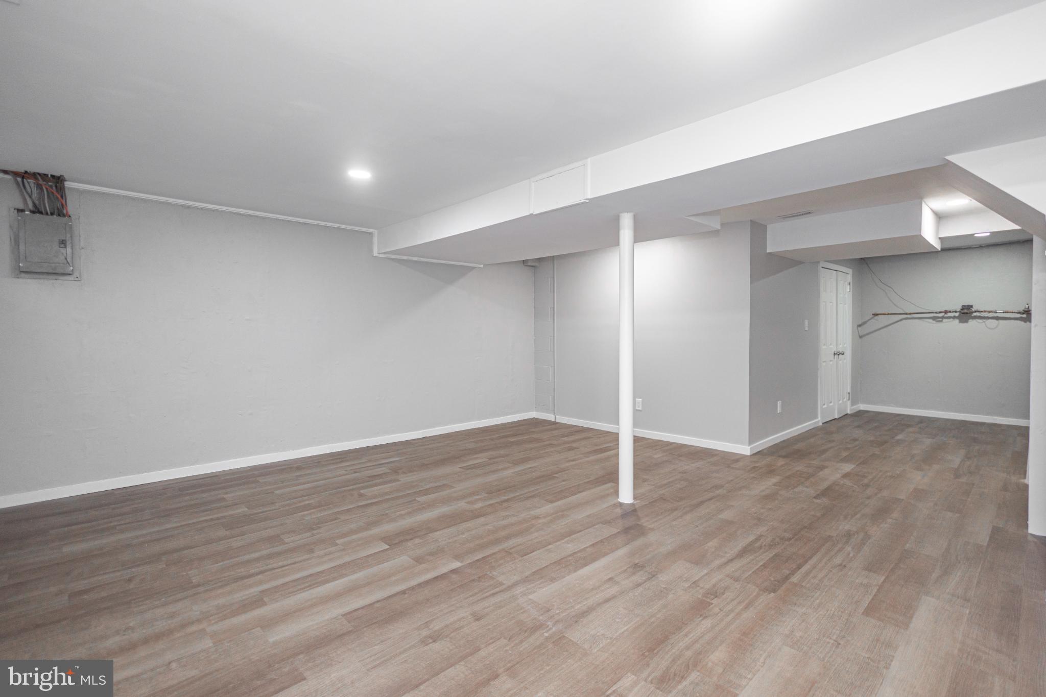 MANOR VIEW - Residential