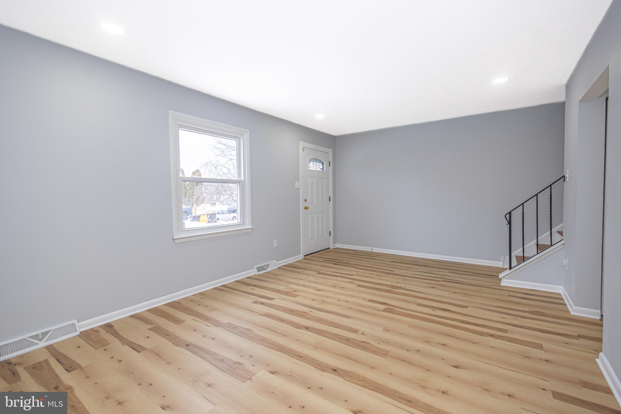 MANOR VIEW - Residential