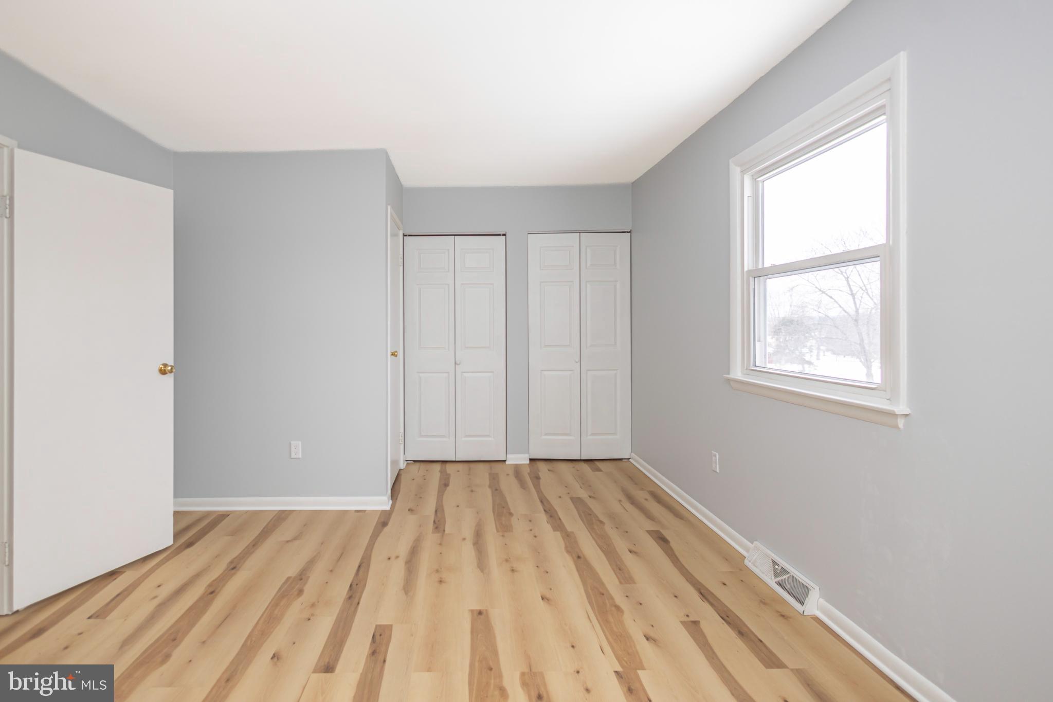 MANOR VIEW - Residential