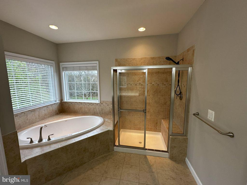 EVERGREEN VILLAGE - Residential Lease