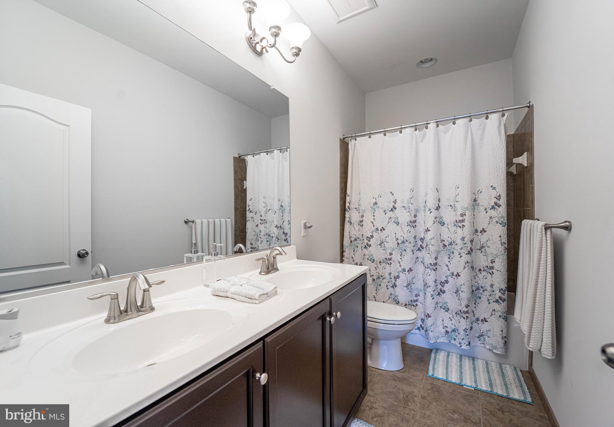 GREENLEIGH AT CROSSROADS - Residential