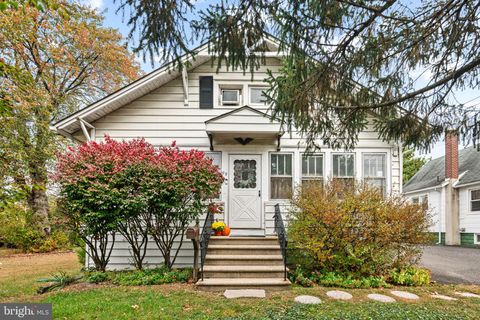 29 E GLOUCESTER PIKE BARRINGTON NJ 08007